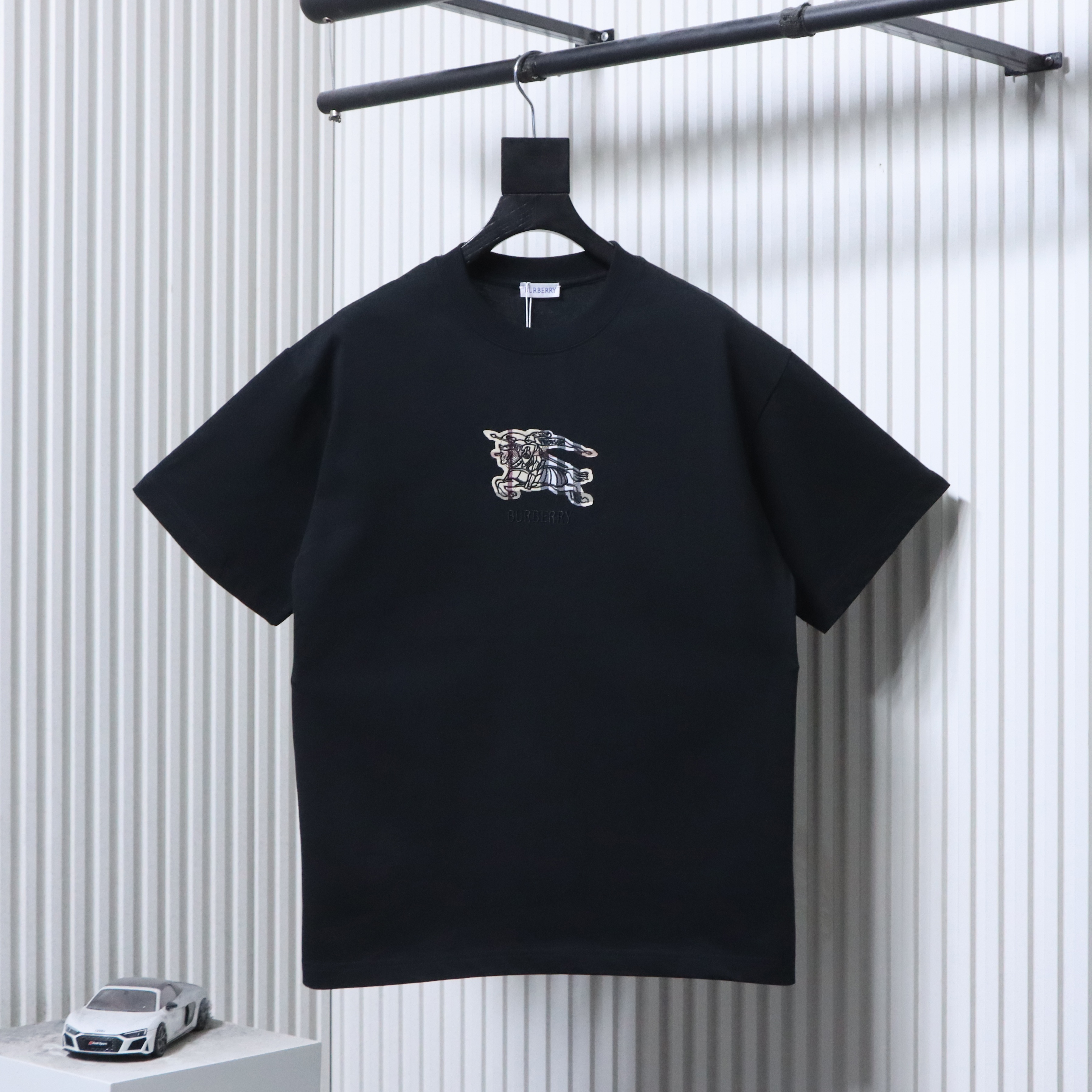 BURBERRY Chest Check Equestrian Embroidery Short Sleeve T-Shirt Style 2
