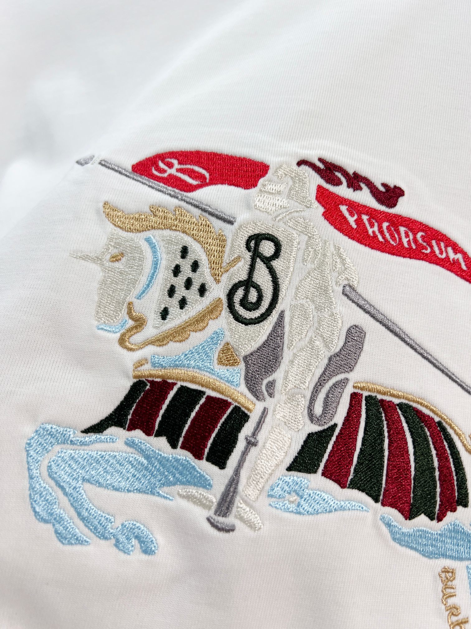 BURBERRY Chest Check Equestrian Embroidery Short Sleeve T-Shirt Style 4
