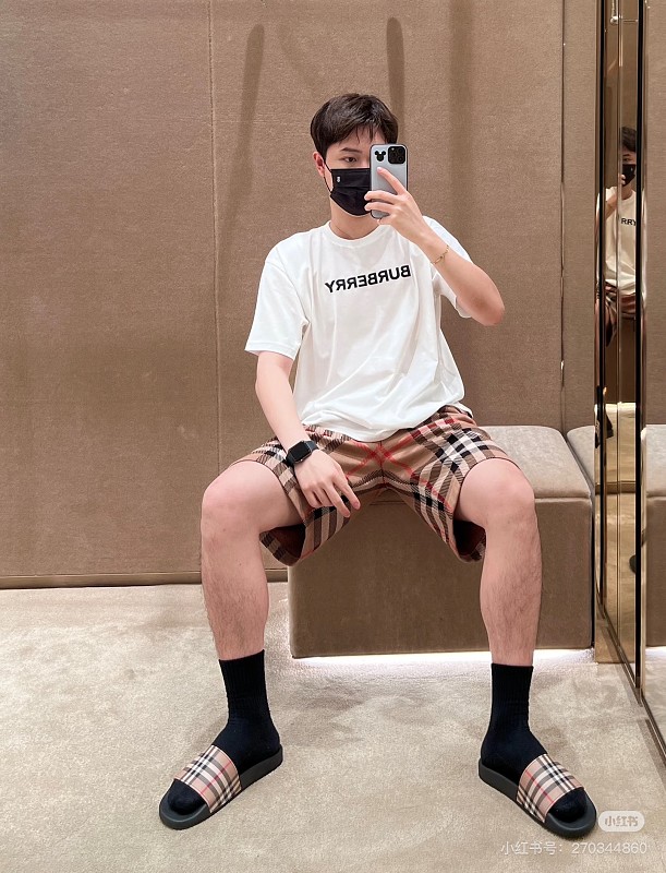 BURBERRY Classic Logo Letter Print Crew Neck Short Sleeve T-Shirt Style 2