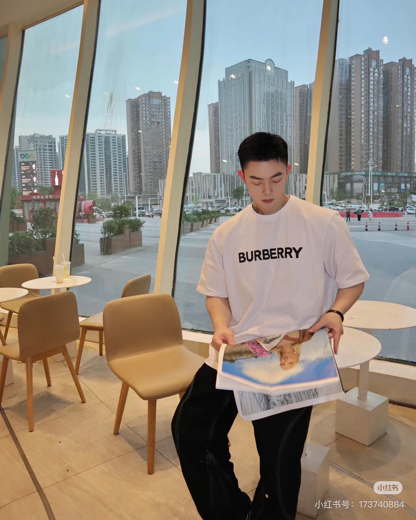 BURBERRY Classic Logo Letter Print Crew Neck Short Sleeve T-Shirt Style 2