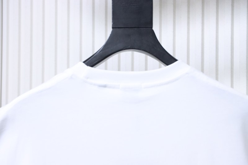 BURBERRY Classic Metal Equestrian Logo Crew Neck Short Sleeve T-Shirt Style 1