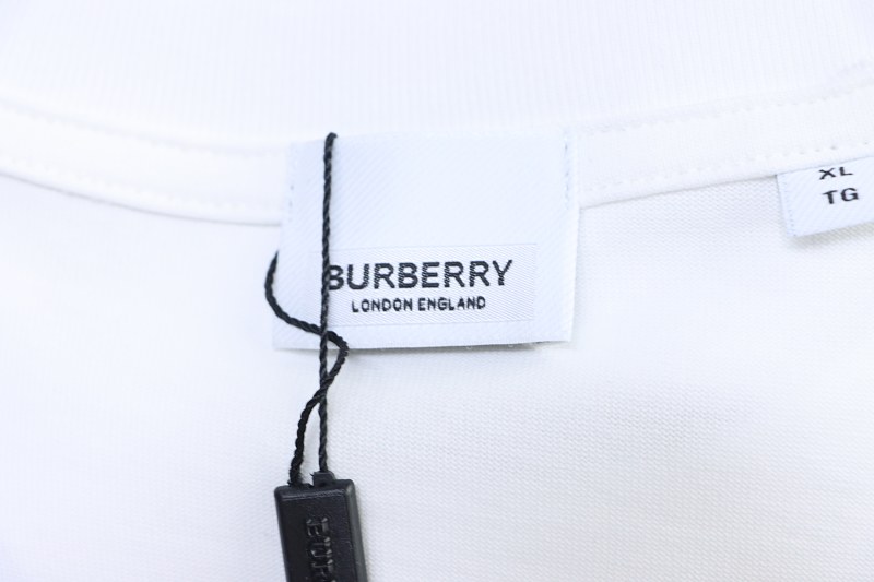 BURBERRY Classic Metal Equestrian Logo Crew Neck Short Sleeve T-Shirt Style 1