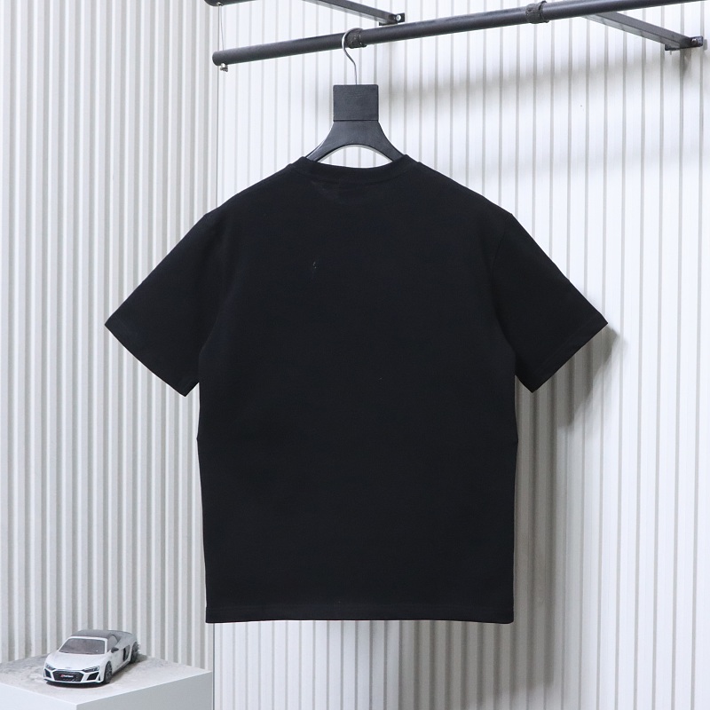 BURBERRY Classic Metal Equestrian Logo Crew Neck Short Sleeve T-Shirt Style 2