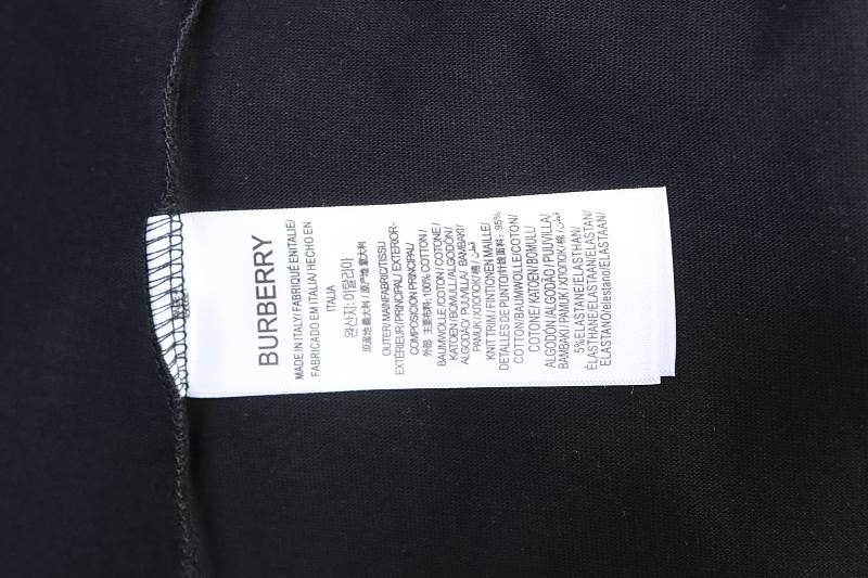 BURBERRY Classic Metal Equestrian Logo Crew Neck Short Sleeve T-Shirt Style 2