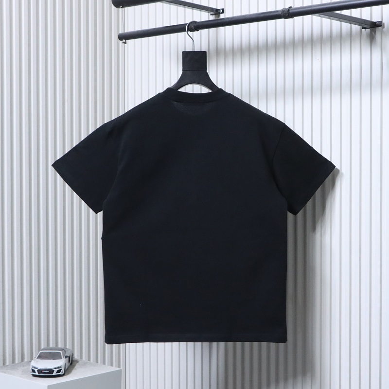 BURBERRY Classic TB Logo Short Sleeve T-Shirt Style 2