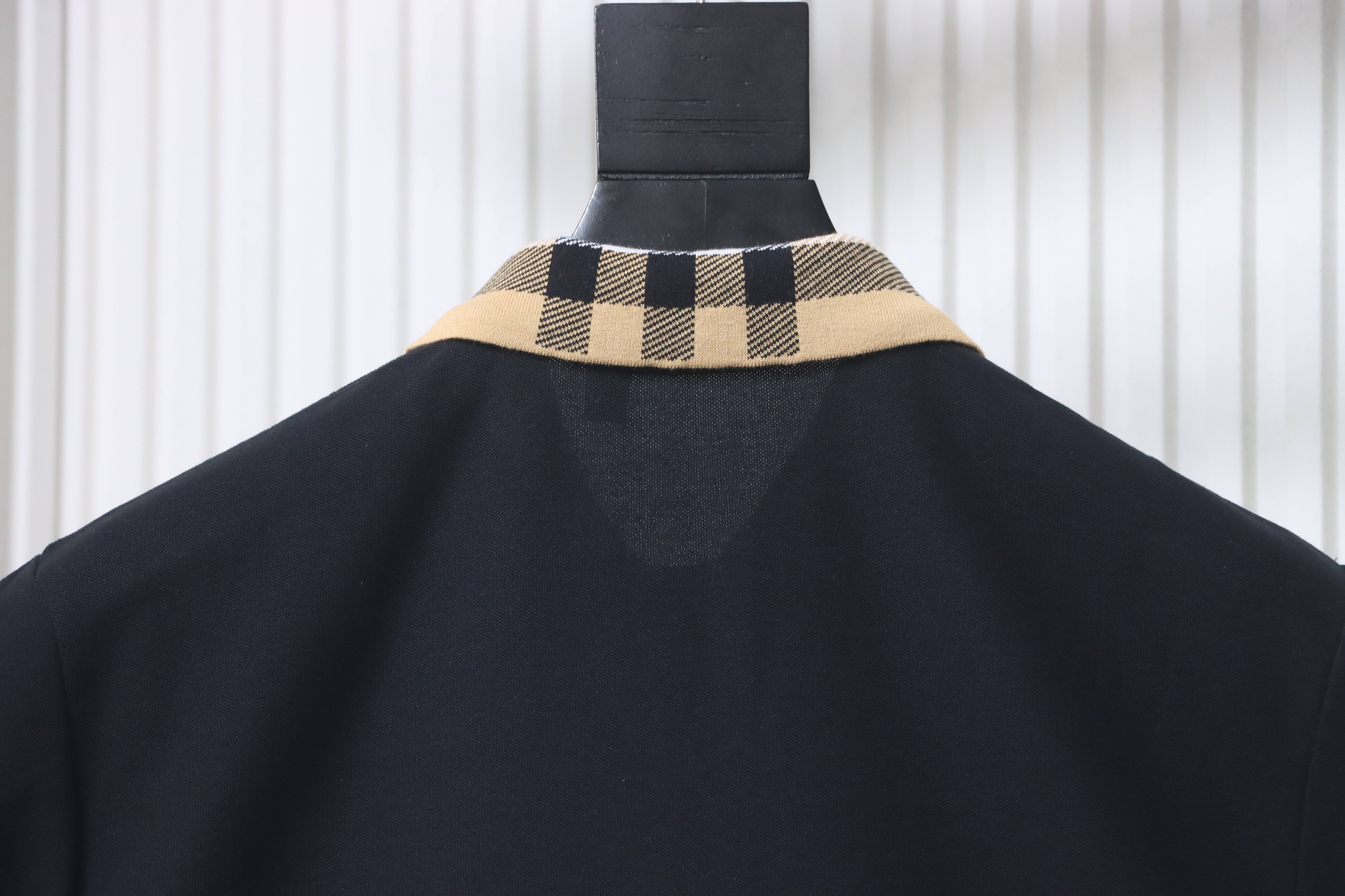 BURBERRY Collar Check Contrast Short Sleeve Polo Shirt Style 3