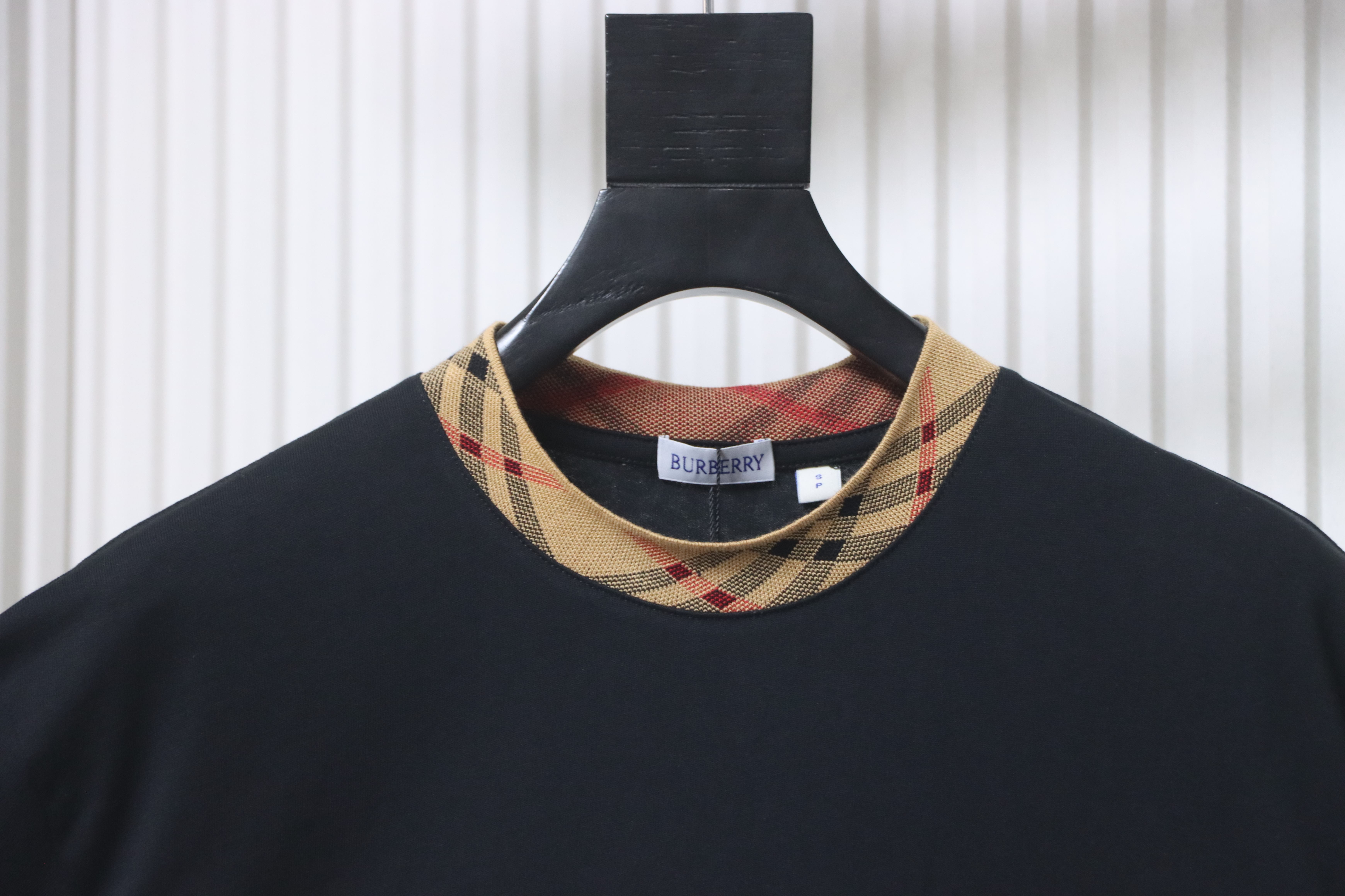 BURBERRY Collar Check Contrast Short Sleeve T-Shirt Style 1