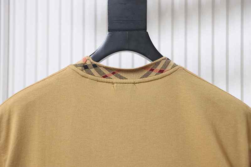 BURBERRY Collar Check Contrast Short Sleeve T-Shirt Style 6