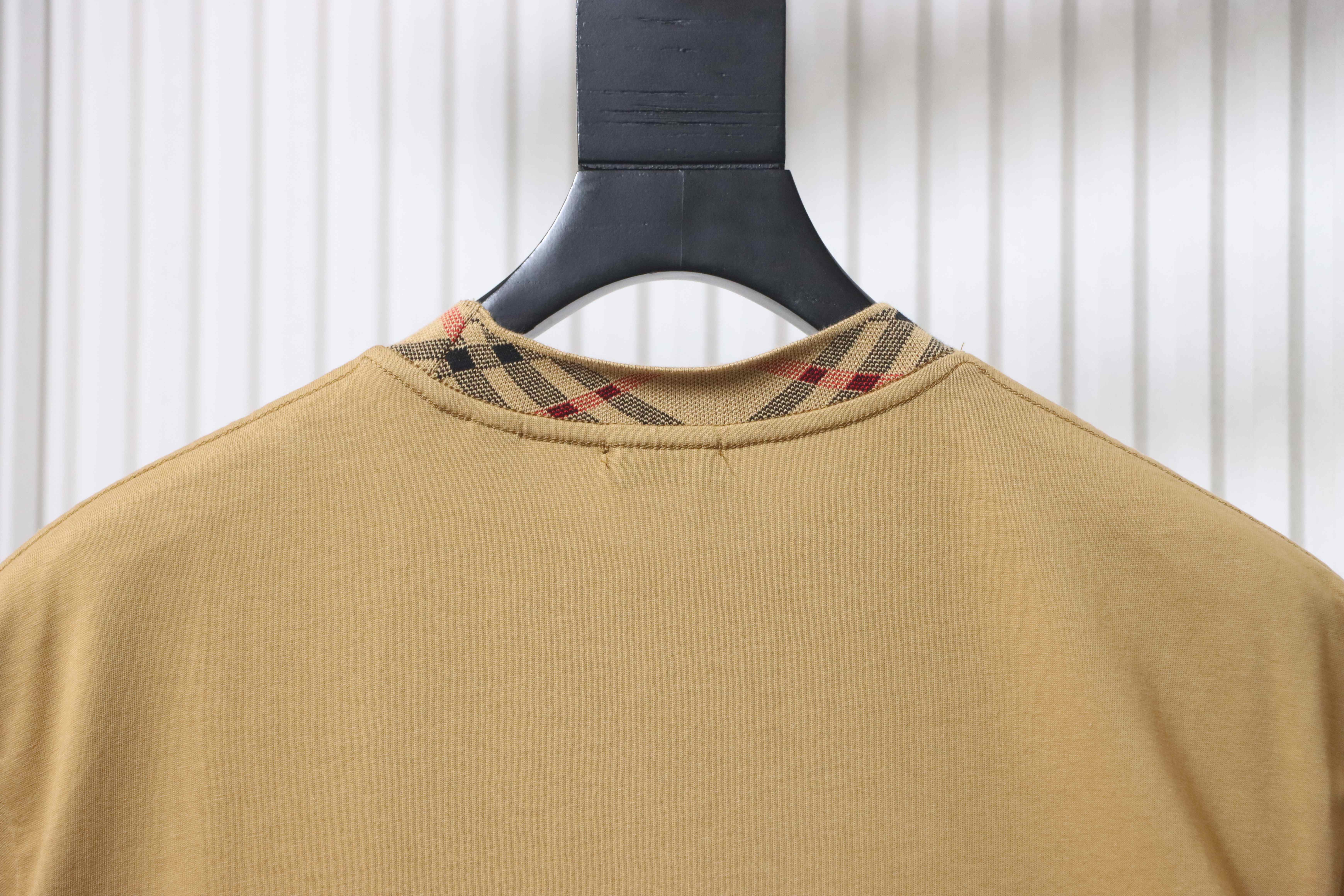 BURBERRY Collar Check Contrast Short Sleeve T-Shirt Style 6