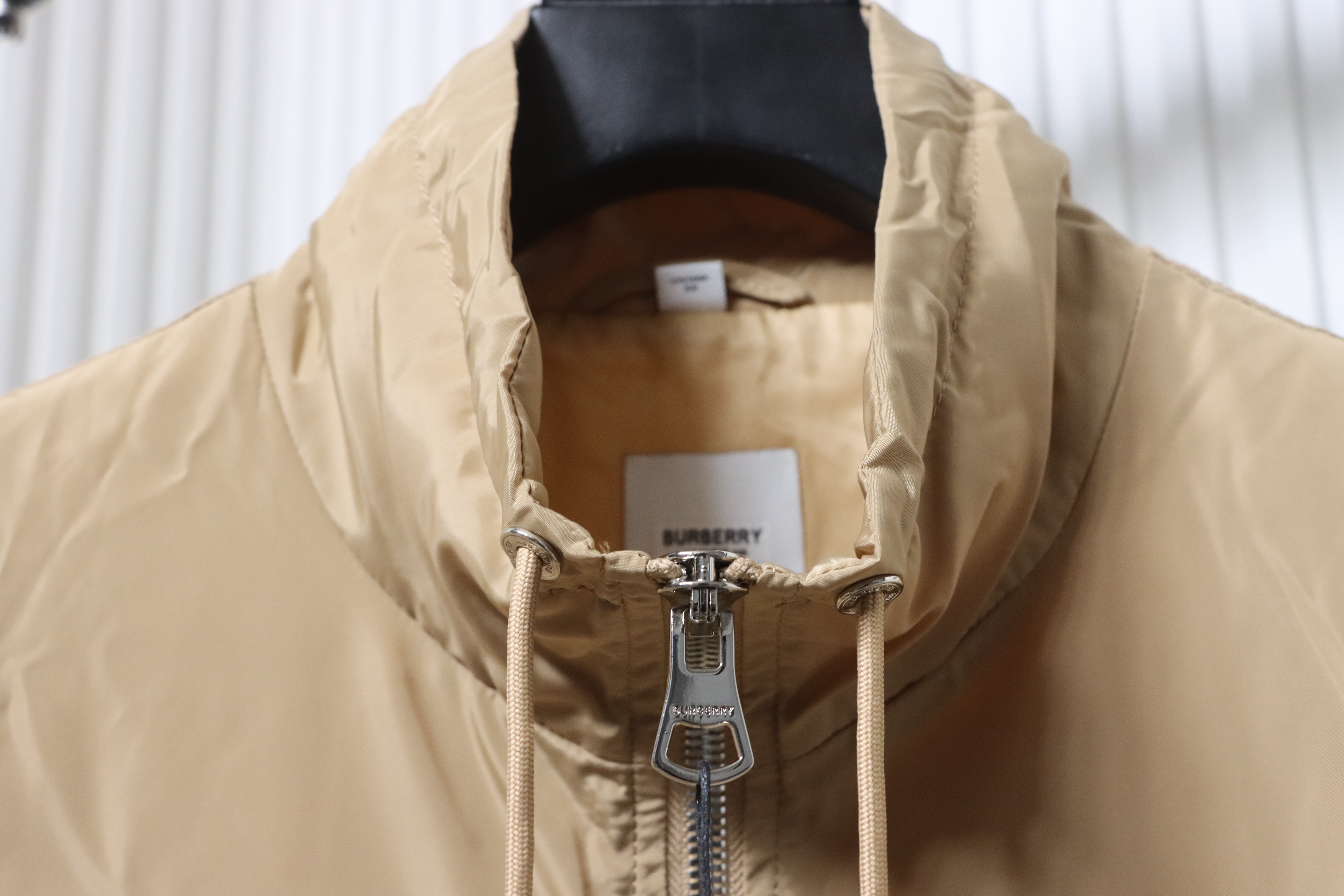 BURBERRY Equestrian Collar Jacket Style 2
