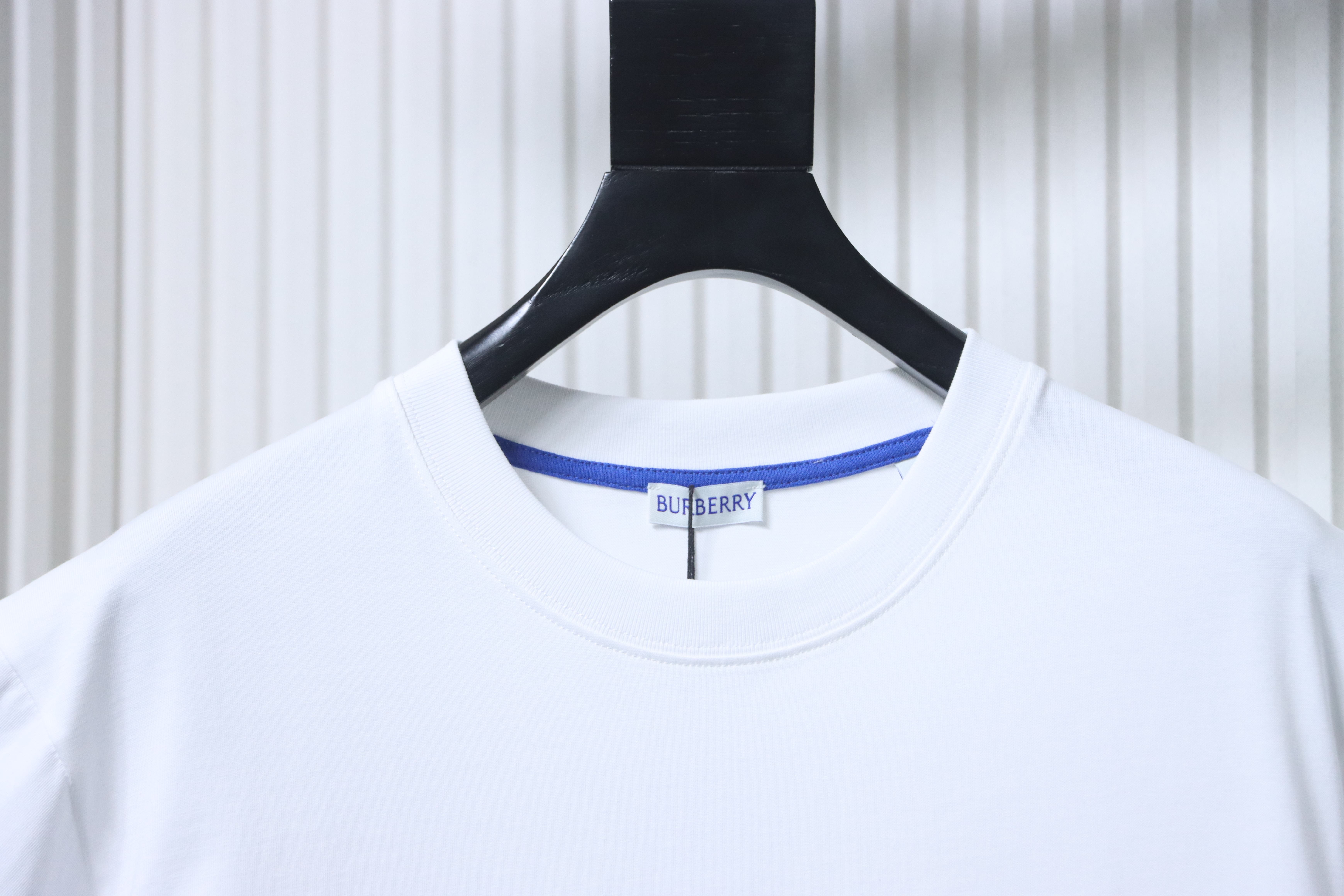 BURBERRY Equestrian Embroidery Blue Short Sleeve T-Shirt Style 1