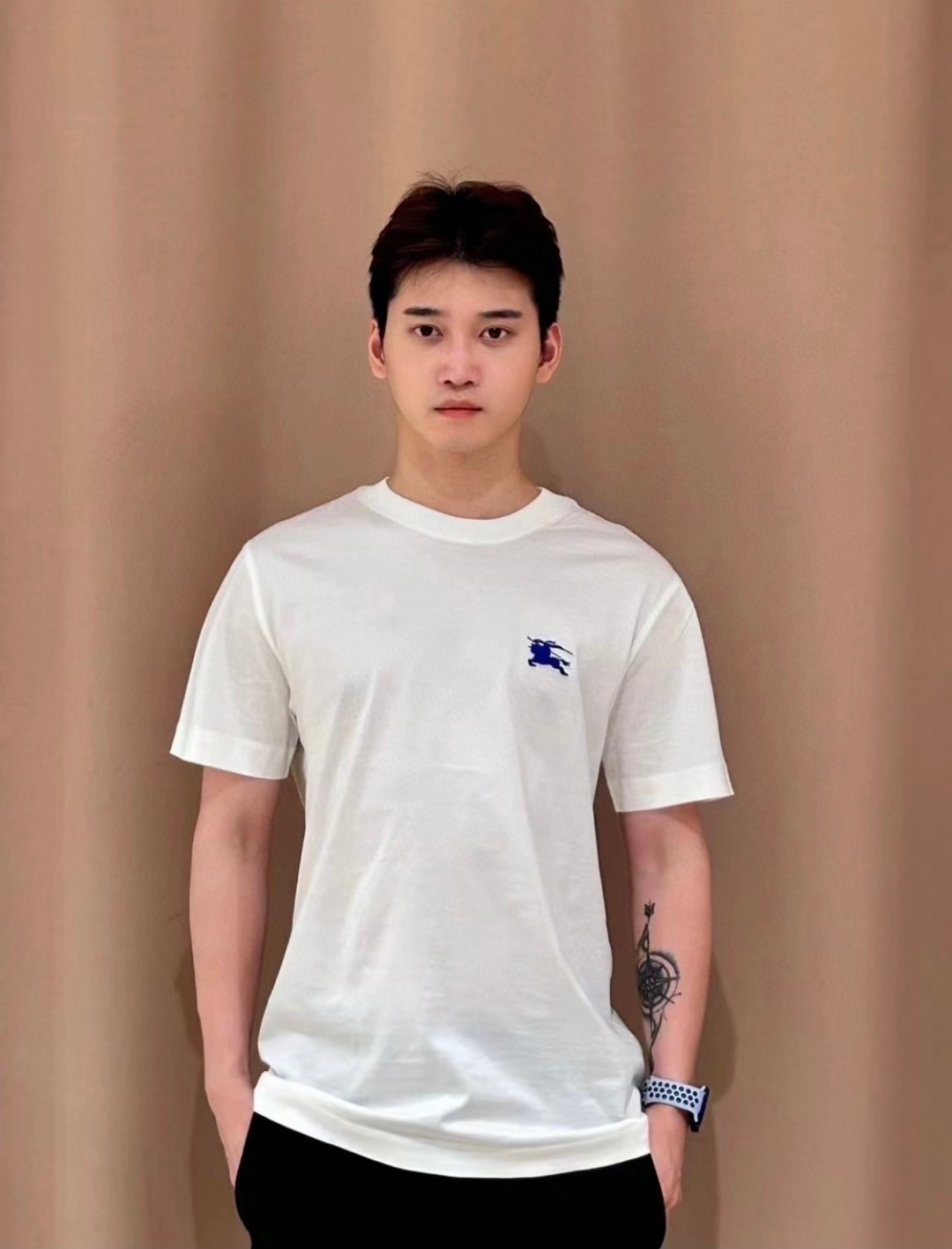 BURBERRY Equestrian Embroidery Blue Short Sleeve T-Shirt Style 1