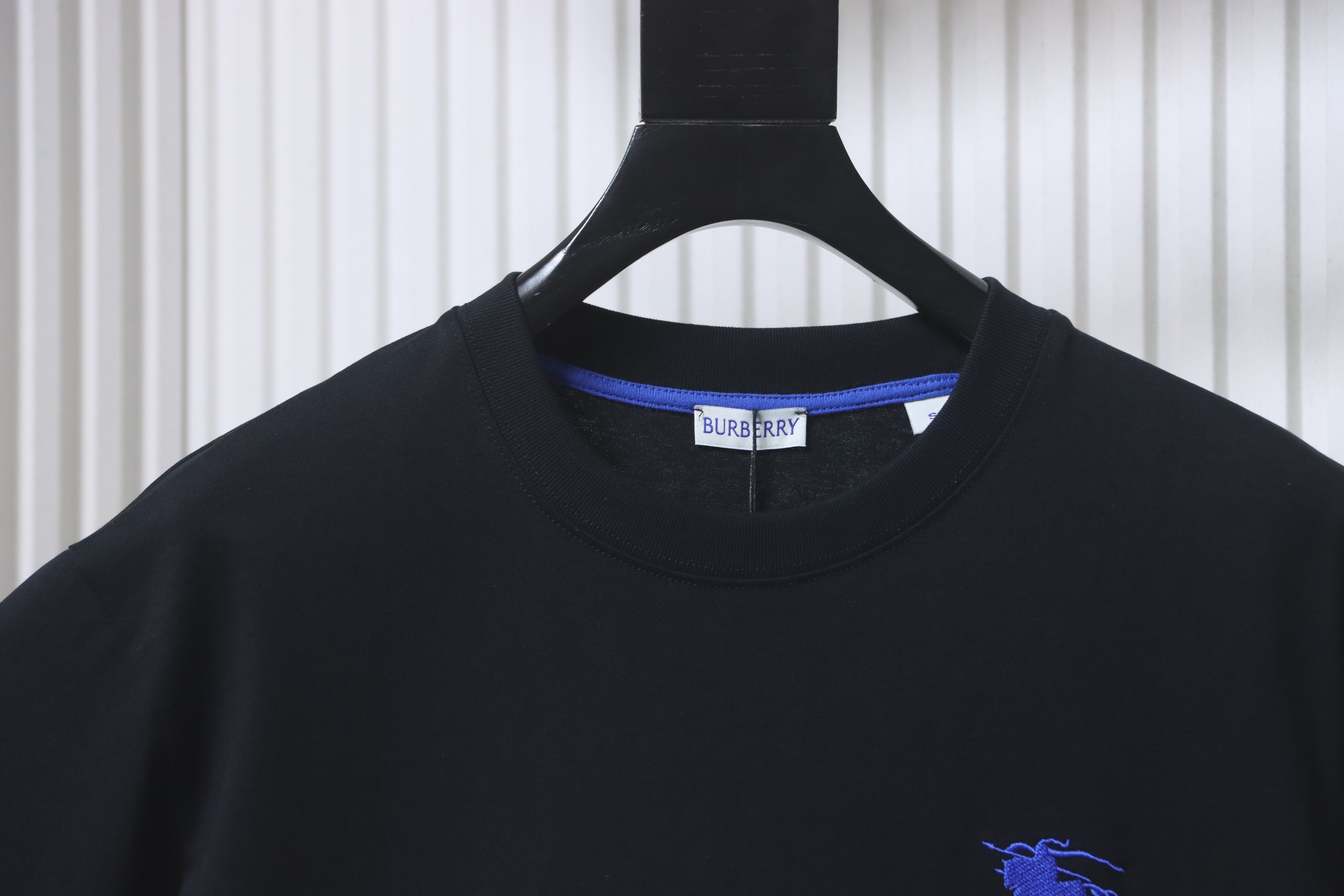 BURBERRY Equestrian Embroidery Blue Short Sleeve T-Shirt Style 2