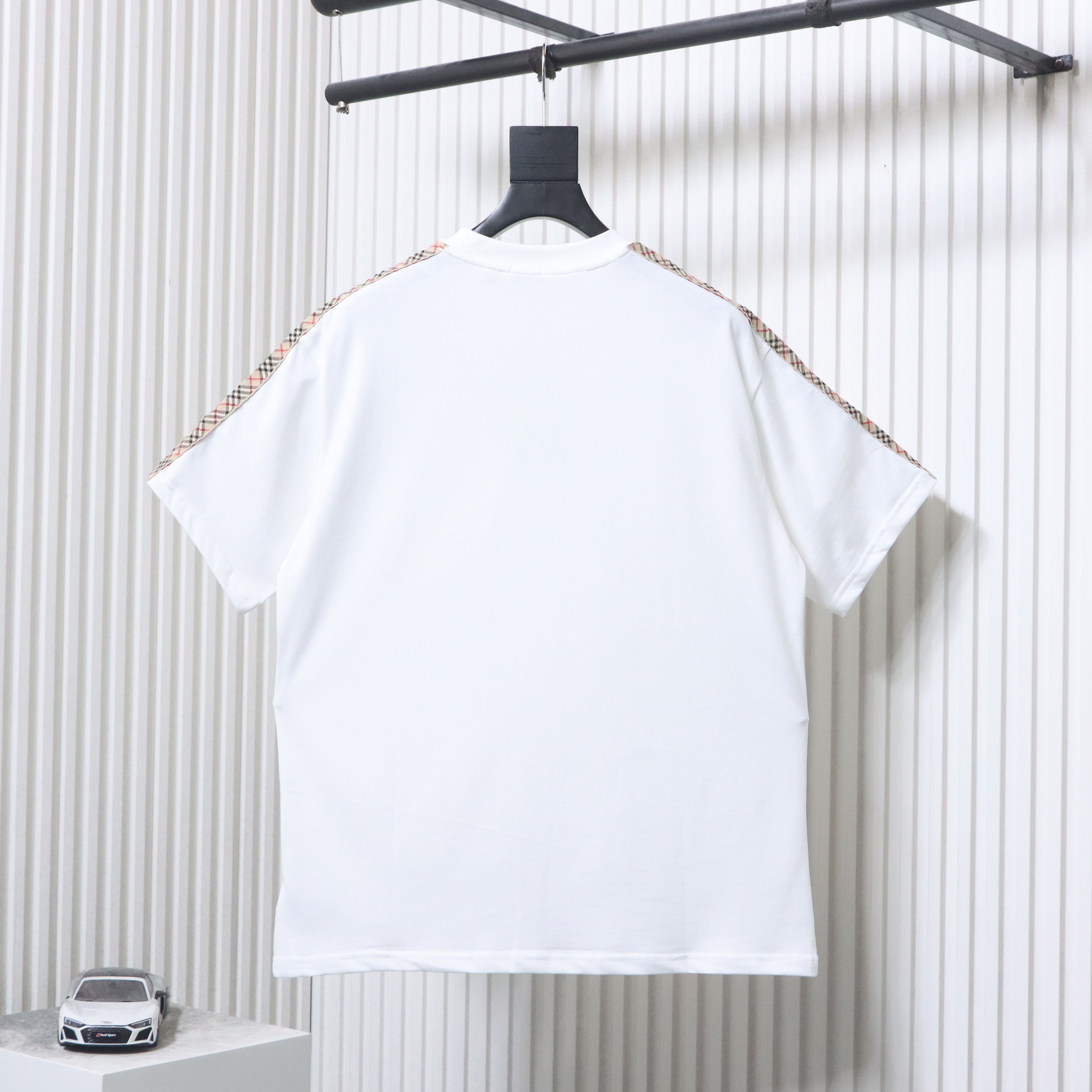 BURBERRY Equestrian Embroidery Check Short Sleeve T-Shirt Style 1