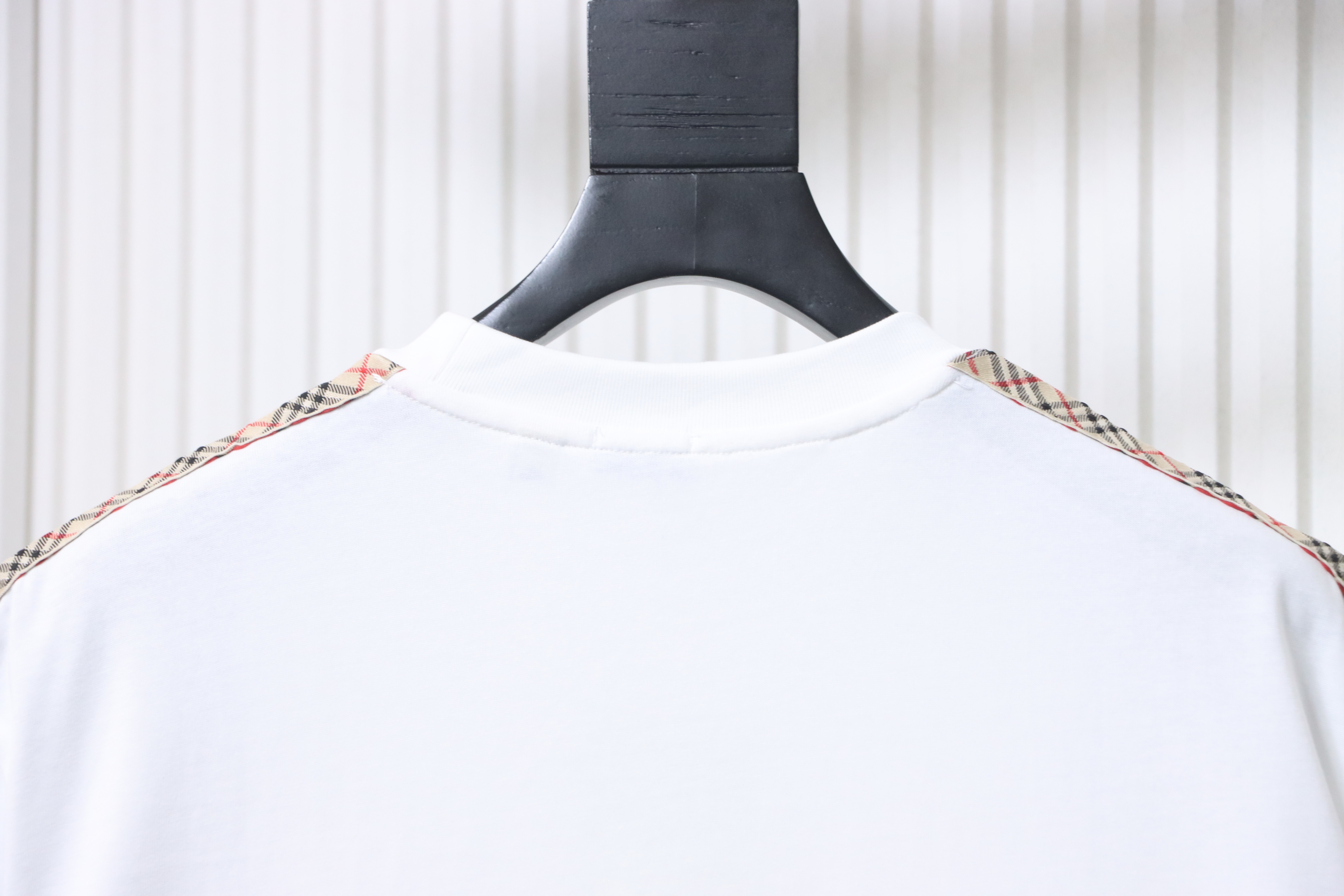 BURBERRY Equestrian Embroidery Check Short Sleeve T-Shirt Style 1