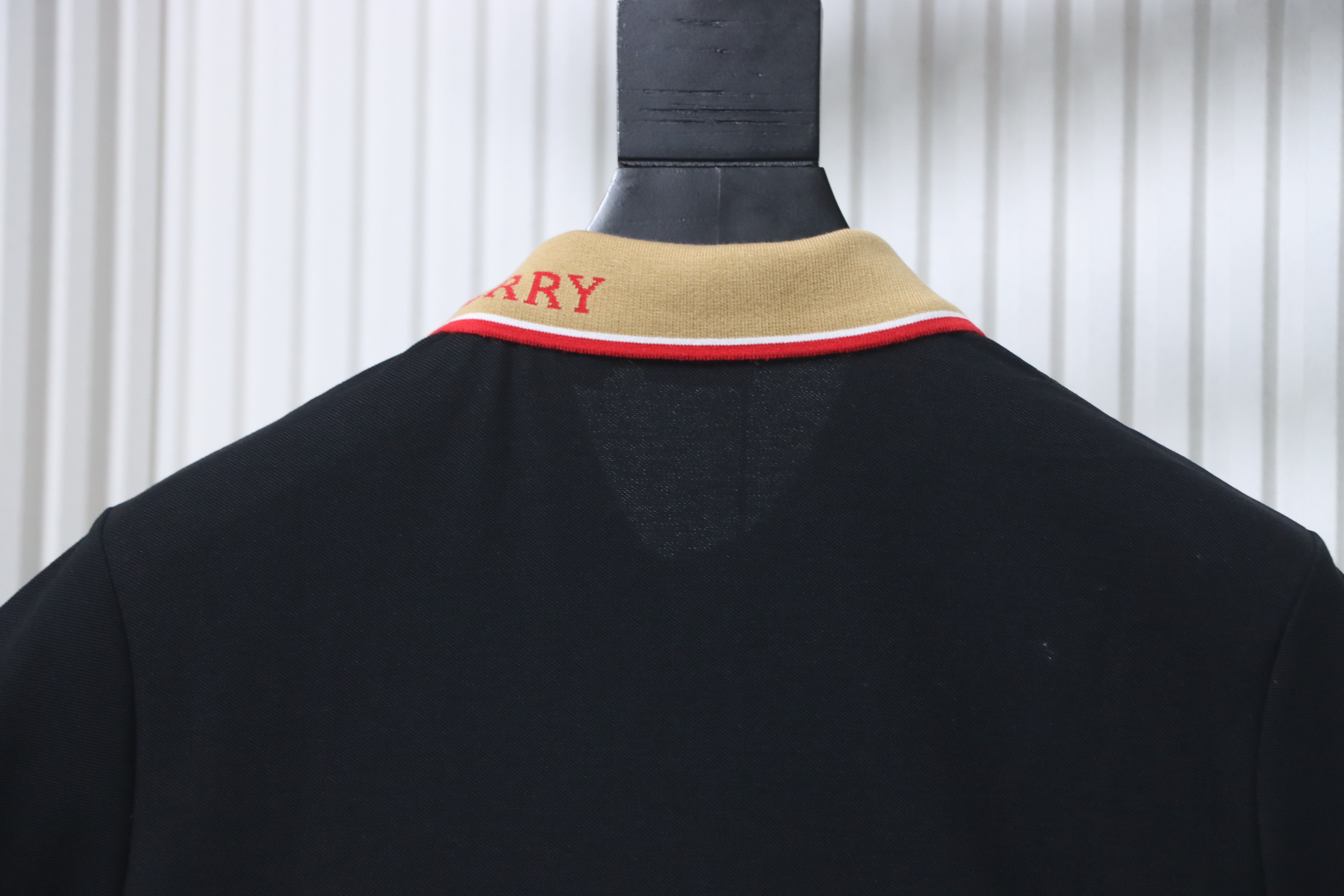 BURBERRY Equestrian Embroidery Logo Short Sleeve Polo Shirt Style 2