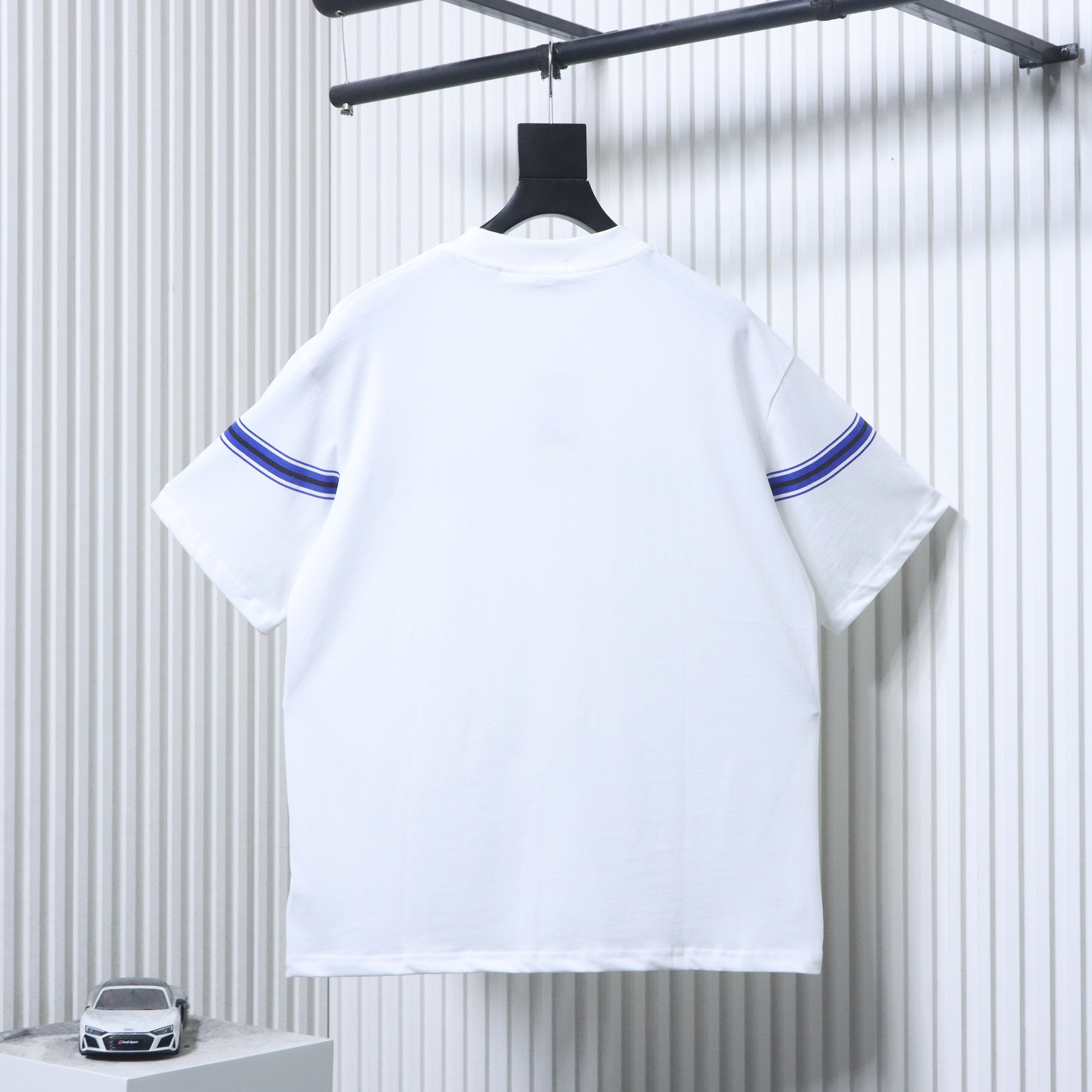 BURBERRY Equestrian Embroidery Print Short Sleeve T-Shirt Style 1