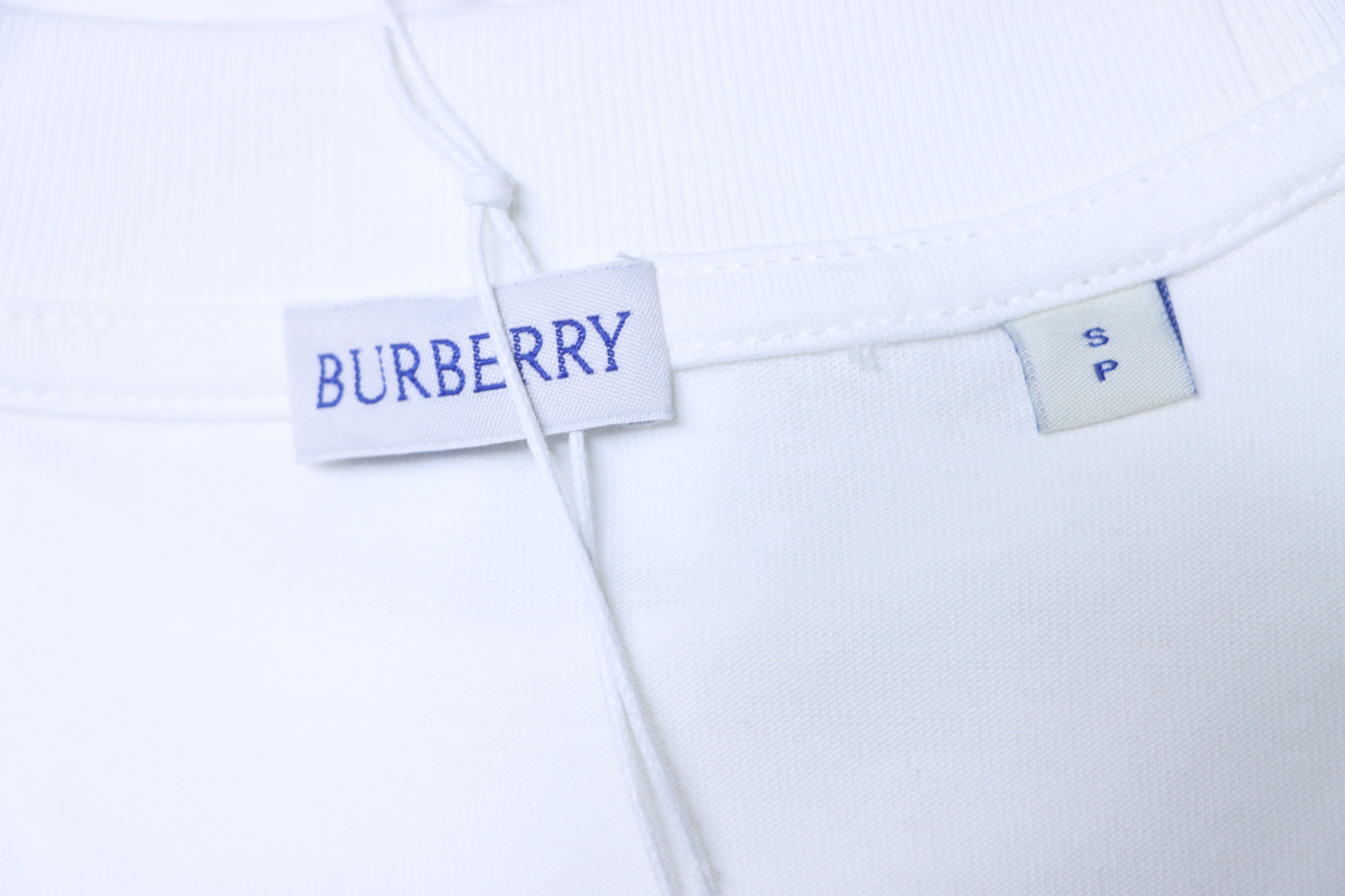 BURBERRY Equestrian Embroidery Print Short Sleeve T-Shirt Style 1