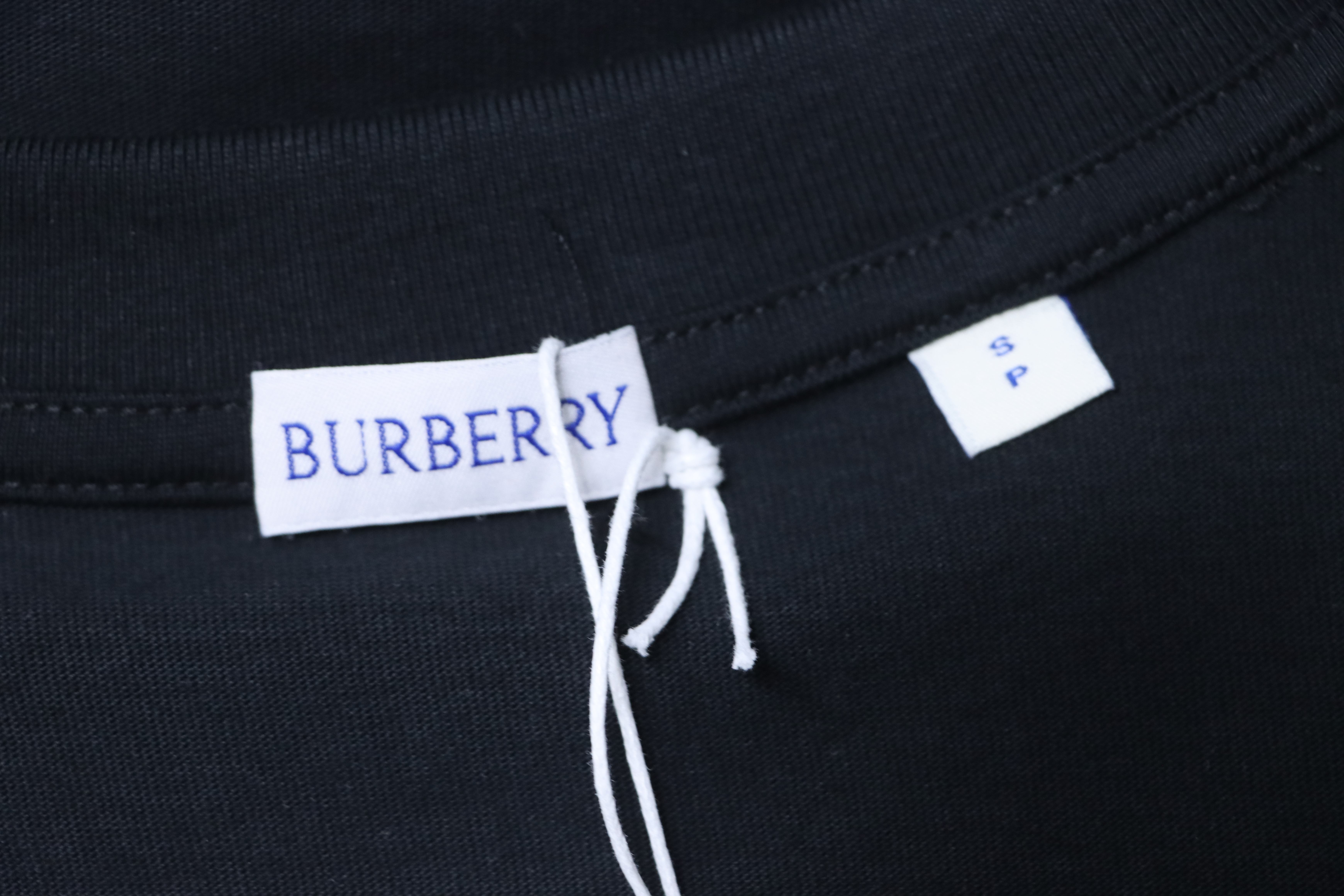 BURBERRY Equestrian Embroidery Print Short Sleeve T-Shirt Style 2