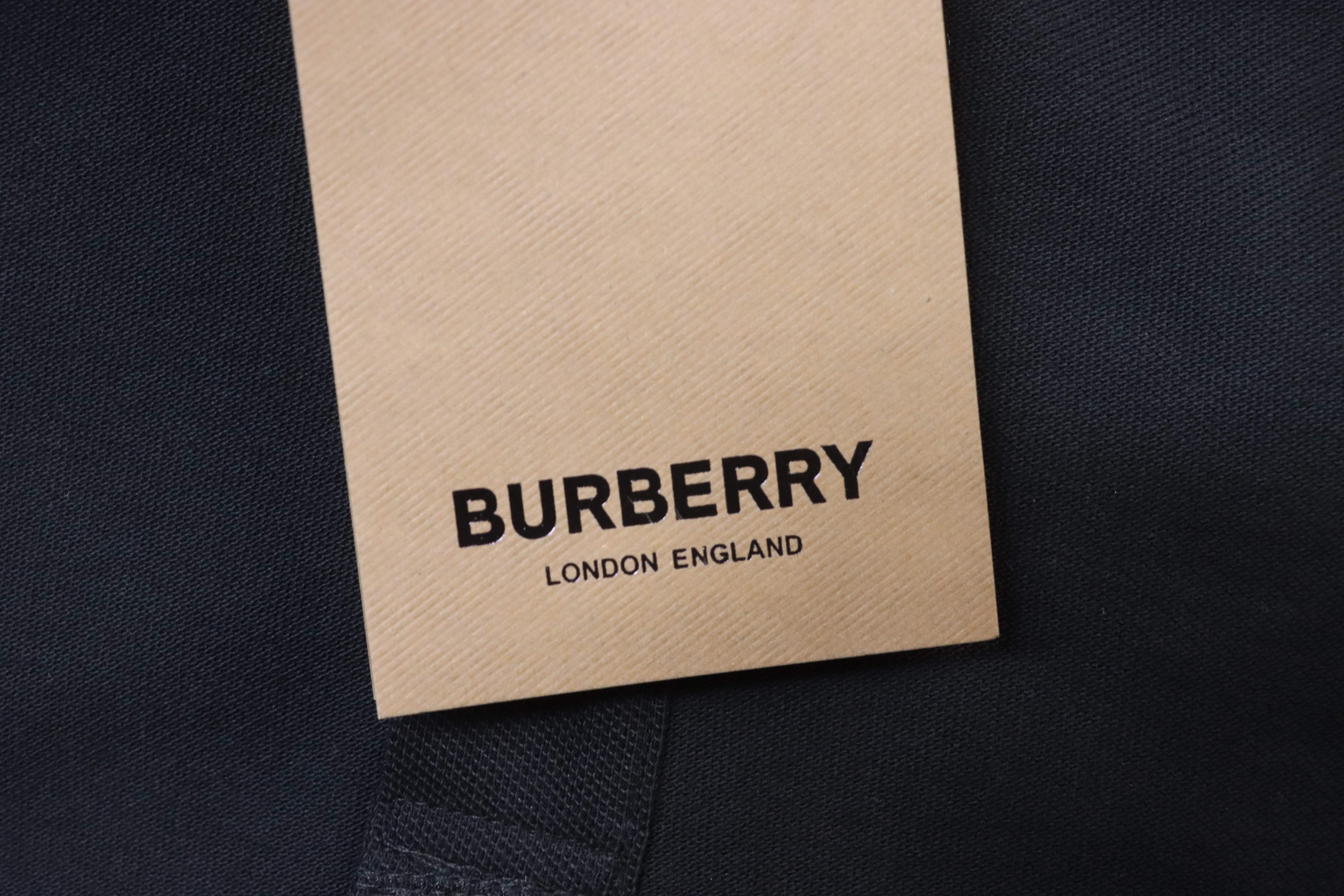 BURBERRY Equestrian Embroidery Short Sleeve Polo Shirt