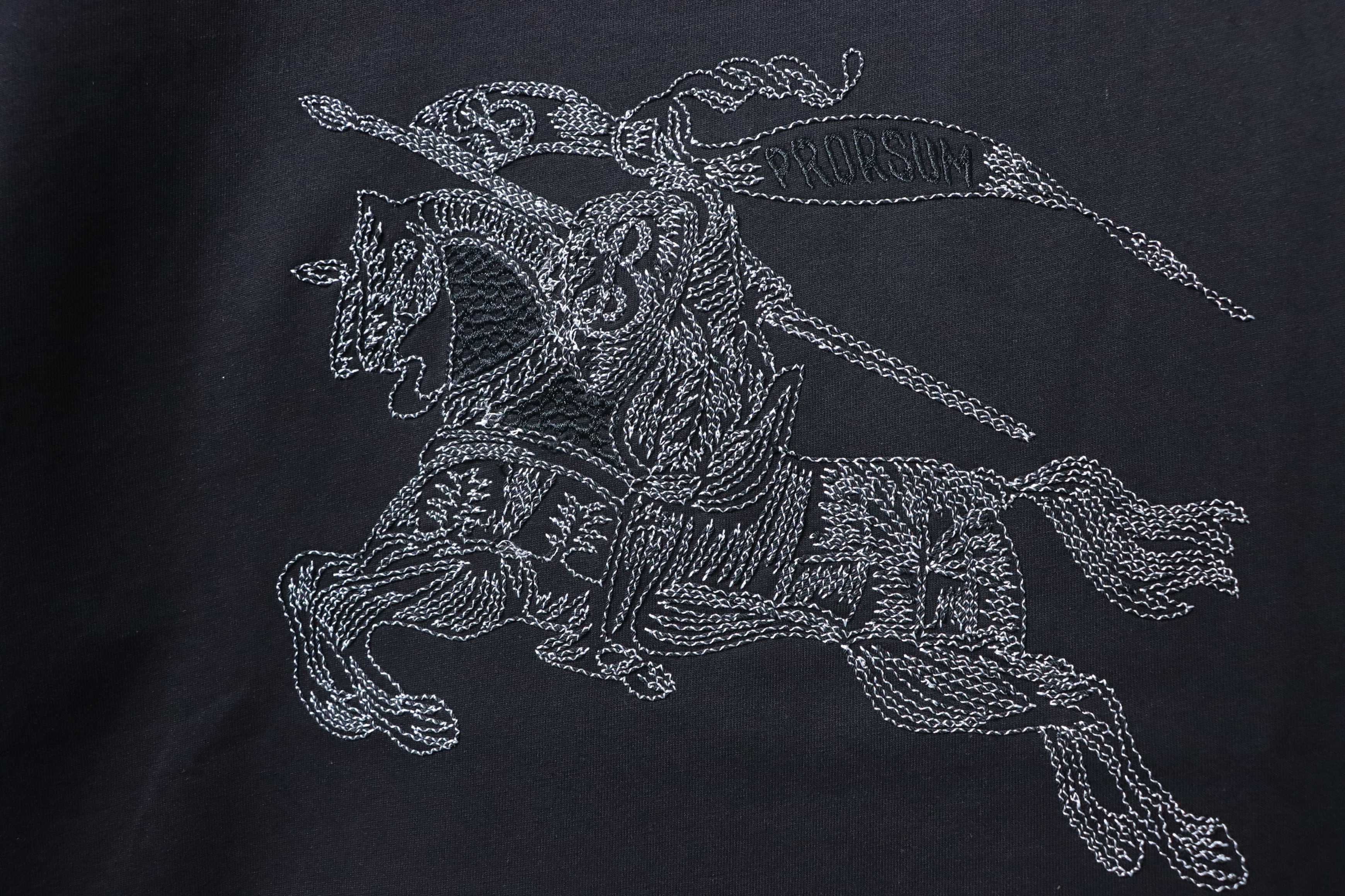 BURBERRY Equestrian Knight Embroidery Logo Short Sleeve T-Shirt