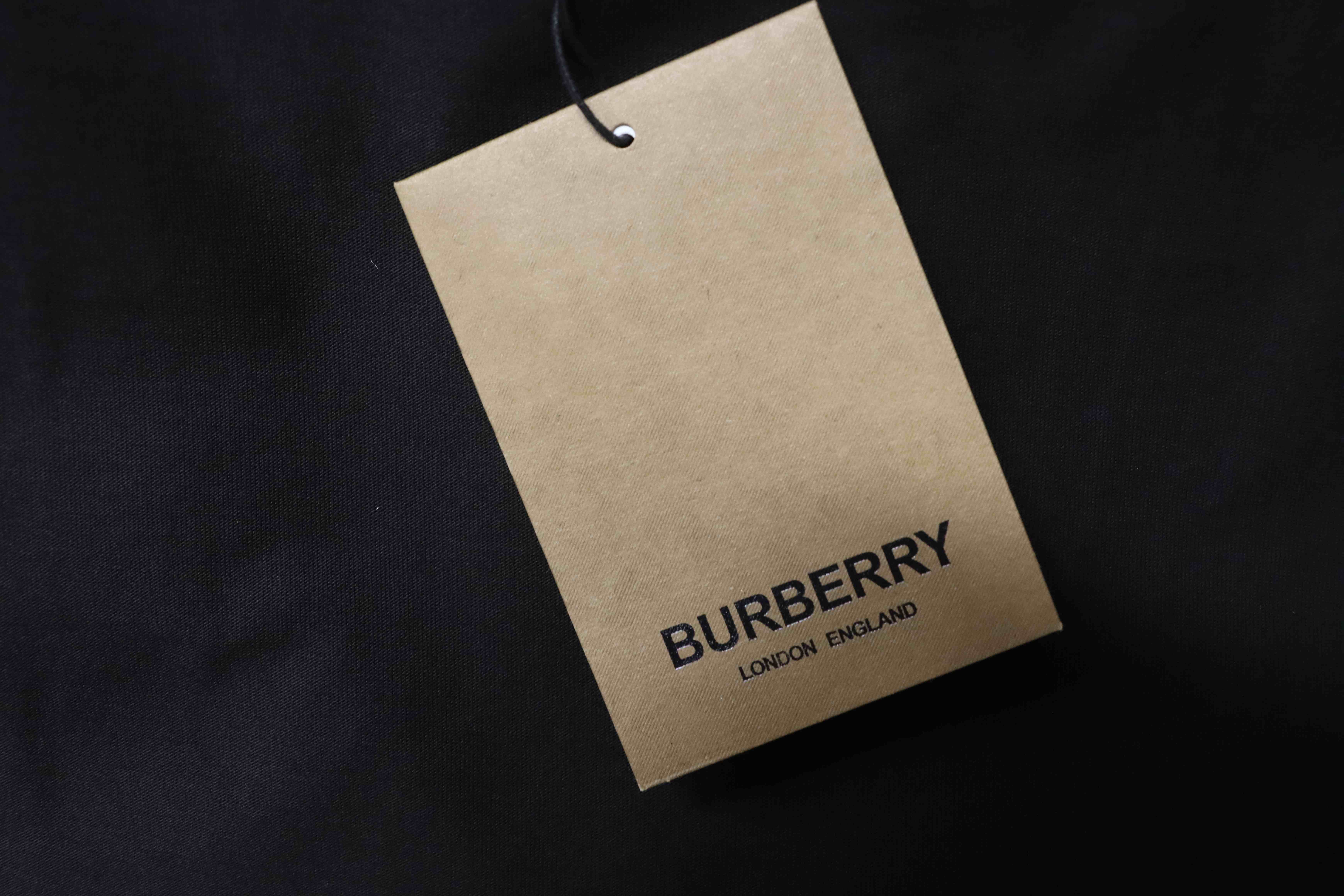 BURBERRY Equestrian Knight Embroidery Logo Short Sleeve T-Shirt