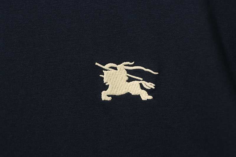 BURBERRY Equestrian Knight Short Sleeve T-Shirt Style 1