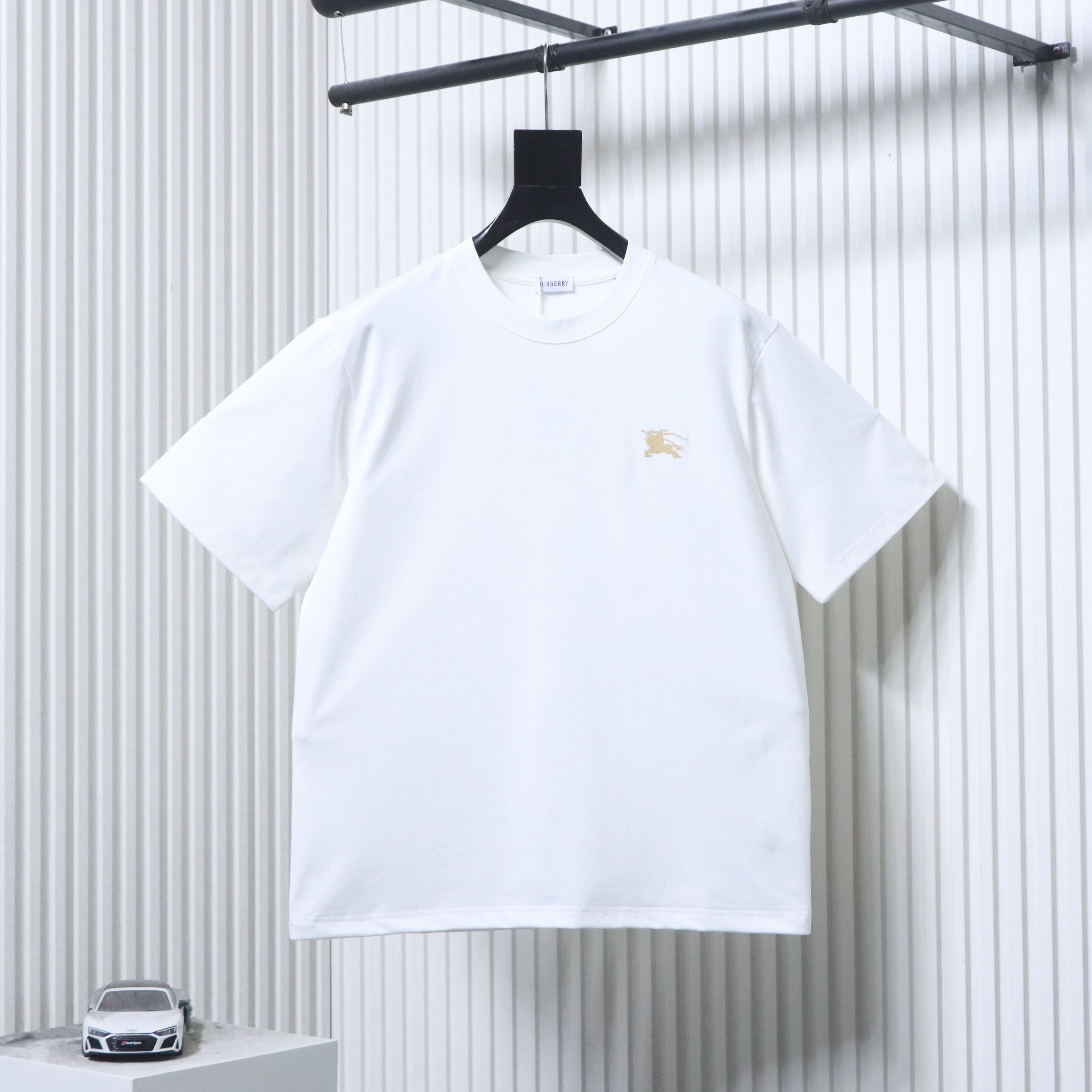 BURBERRY Equestrian Knight Short Sleeve T-Shirt Style 2