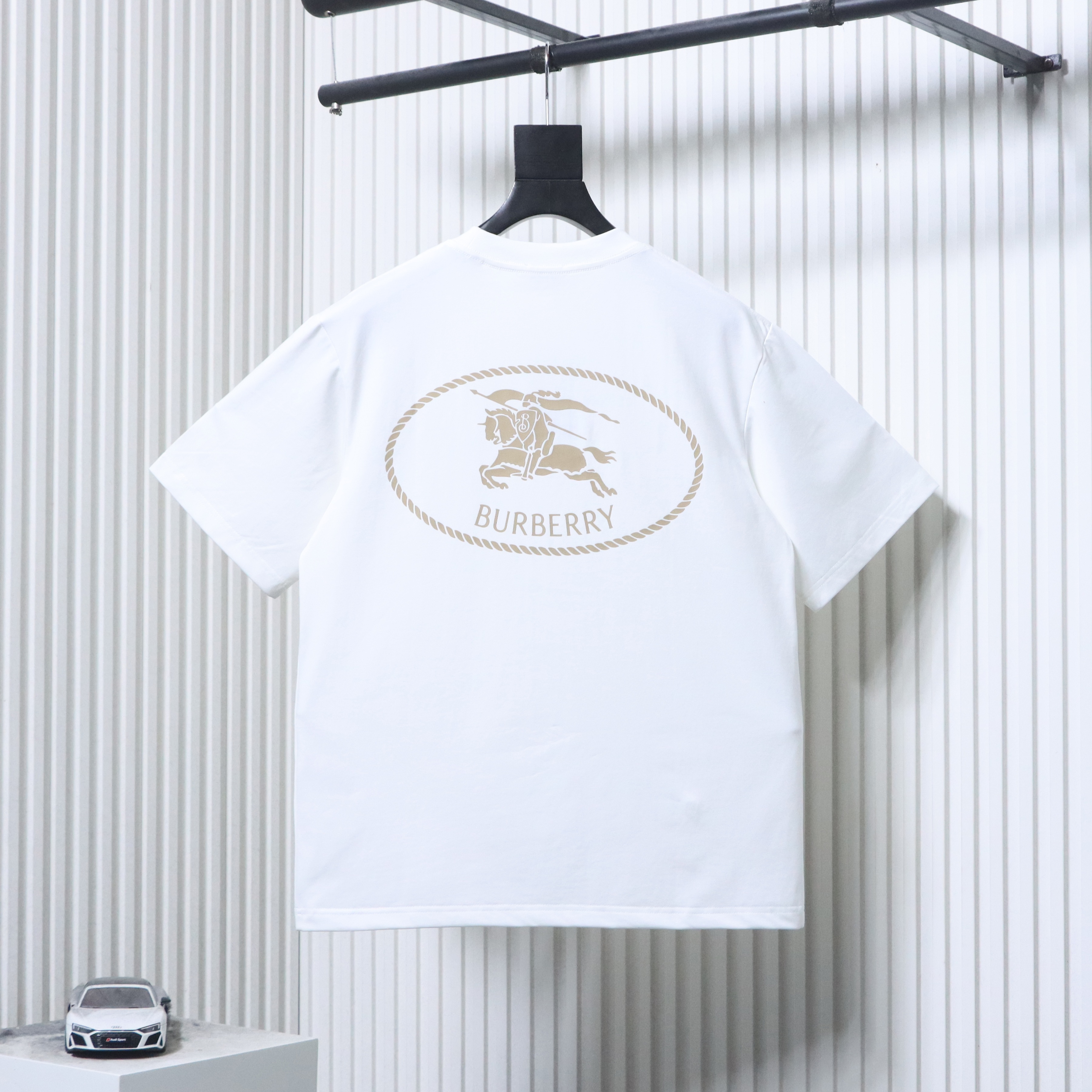 BURBERRY Equestrian Knight Short Sleeve T-Shirt Style 2
