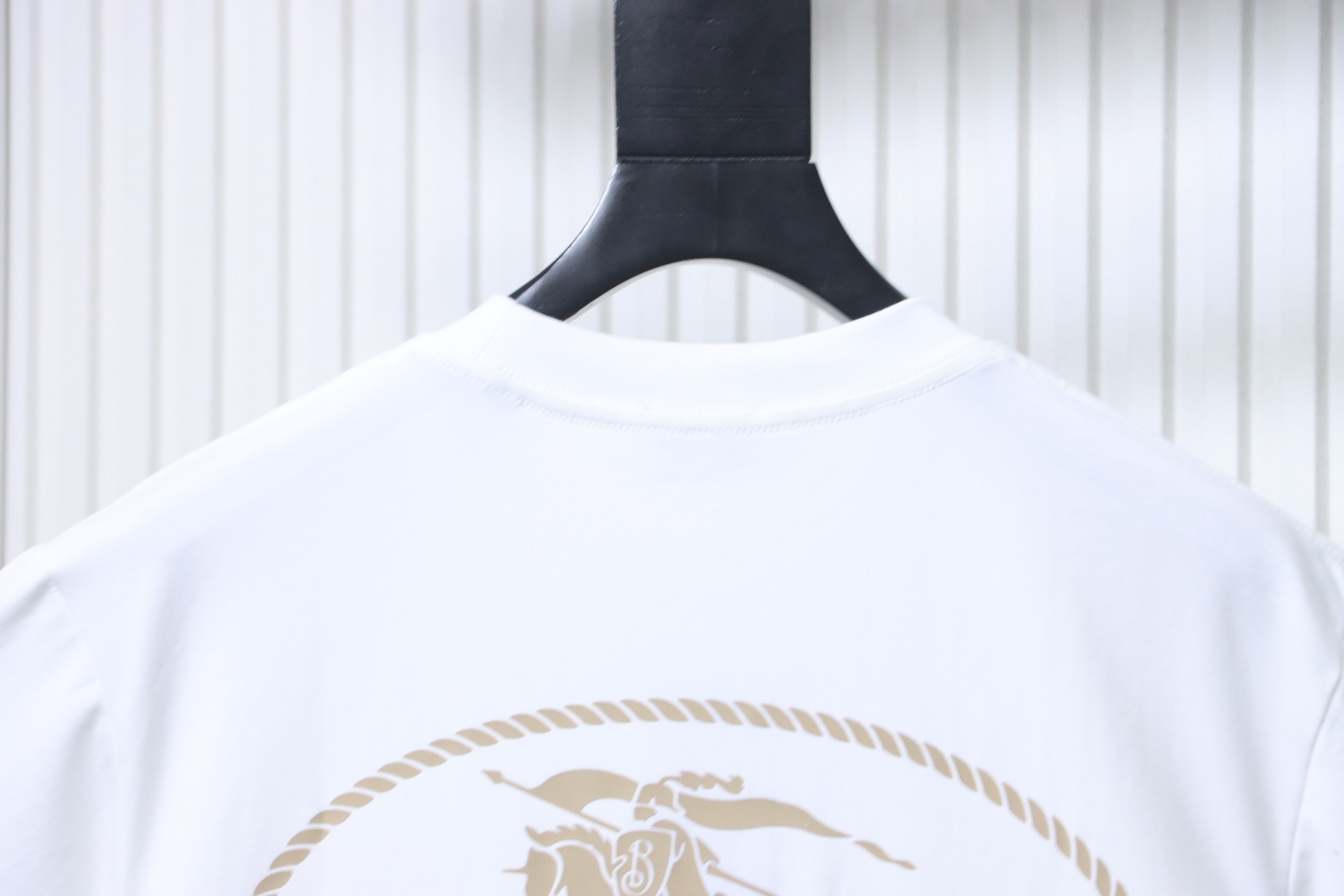 BURBERRY Equestrian Knight Short Sleeve T-Shirt Style 2