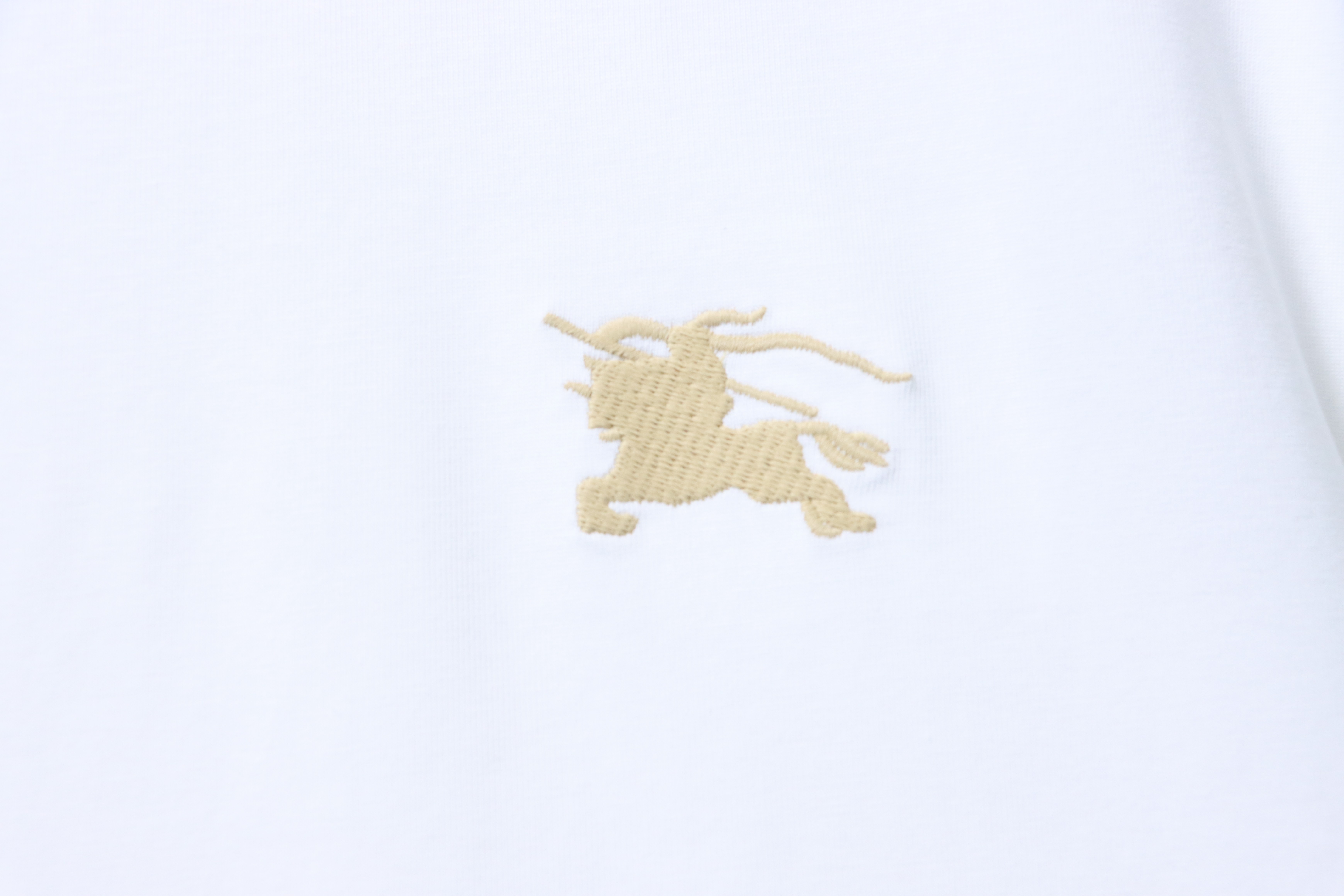 BURBERRY Equestrian Knight Short Sleeve T-Shirt Style 2