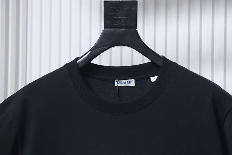 BURBERRY Equestrian Print Short Sleeve T-Shirt Style 2