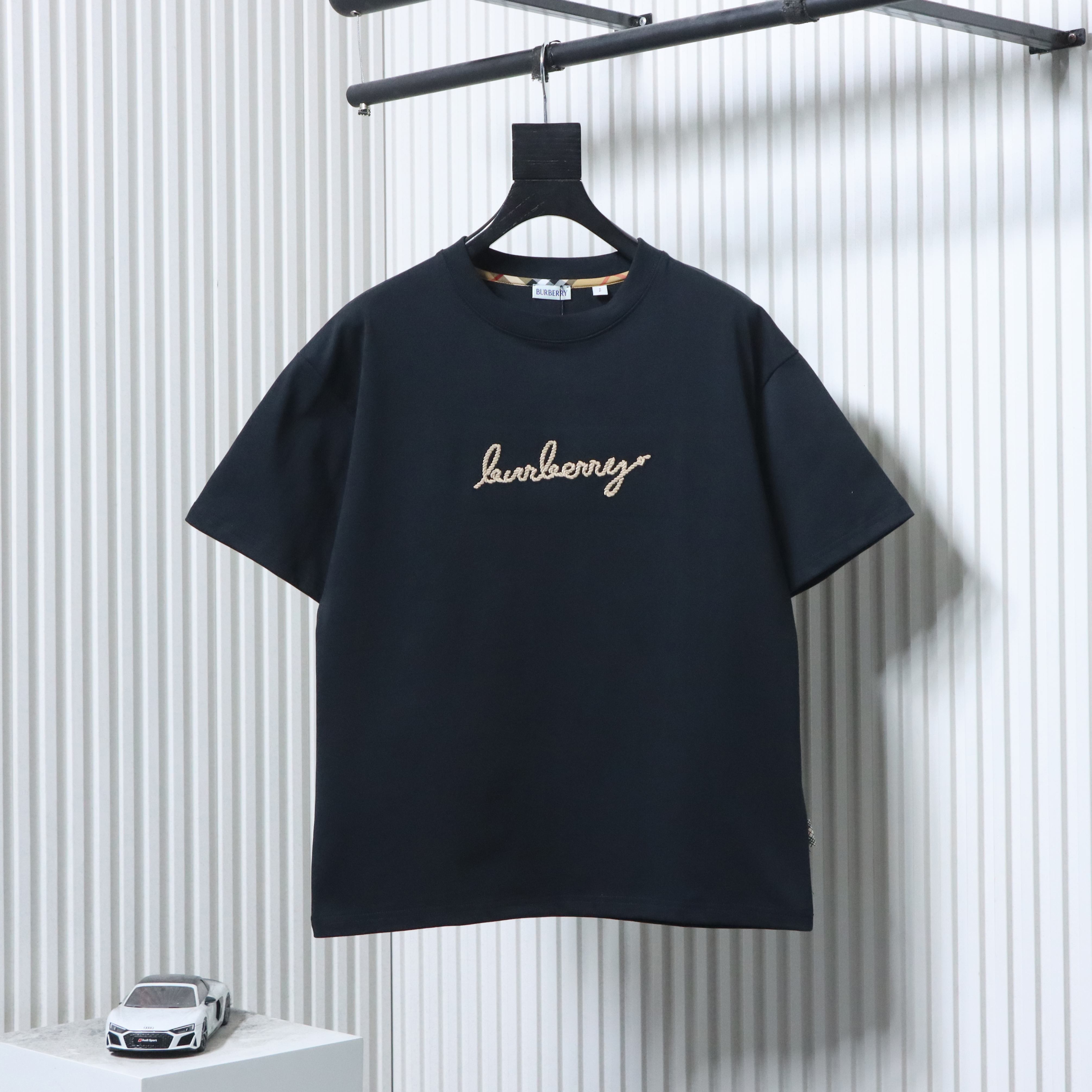 BURBERRY Equestrian Short Sleeve T-Shirt Style 1