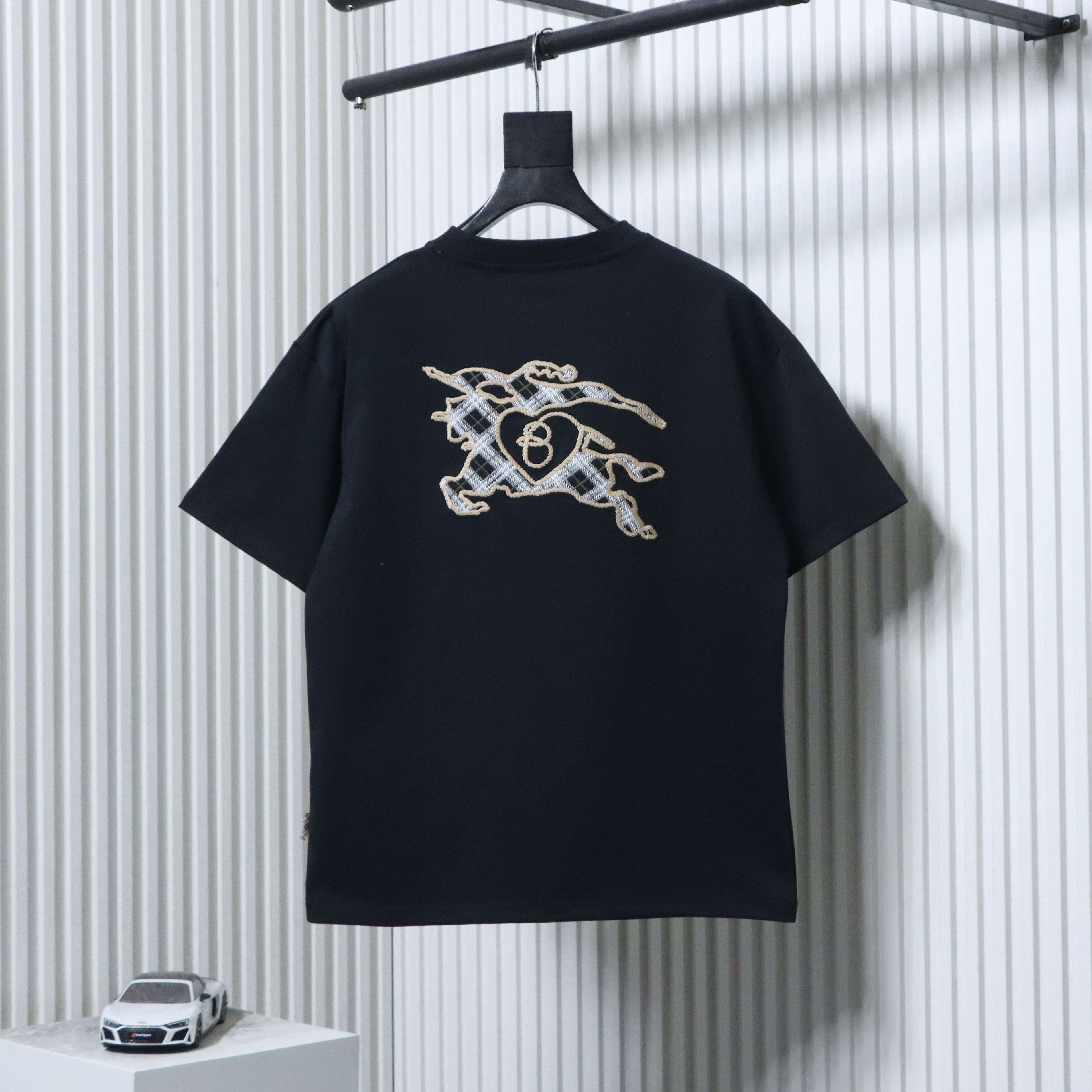 BURBERRY Equestrian Short Sleeve T-Shirt Style 1