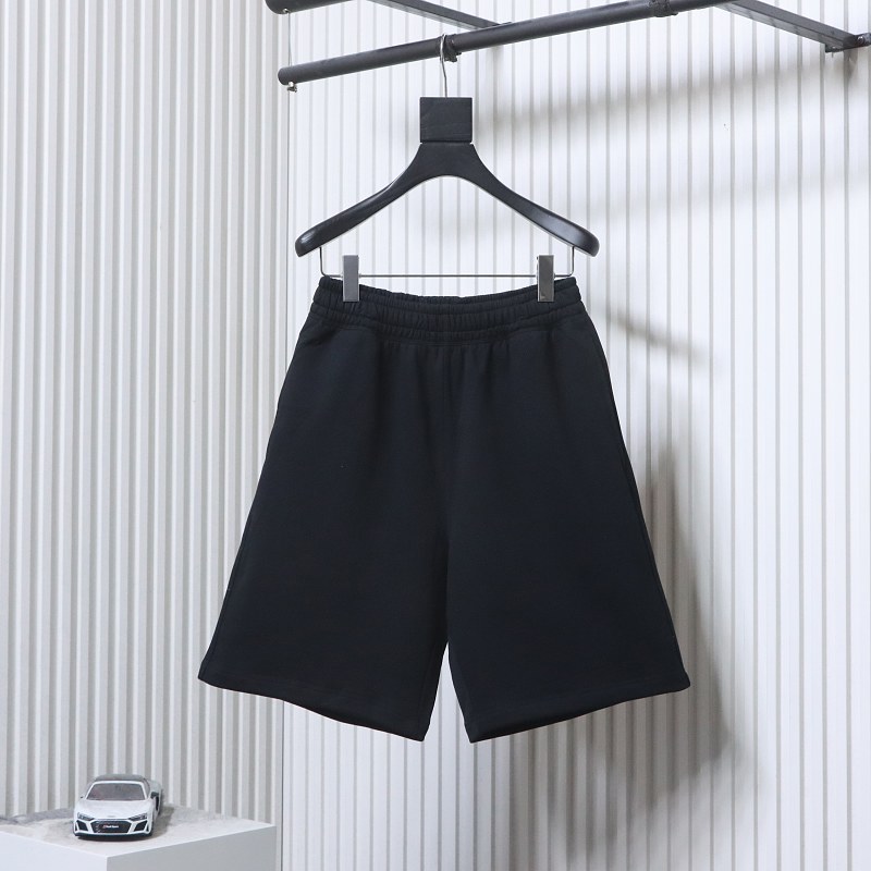 BURBERRY Equestrian Shorts Style 2
