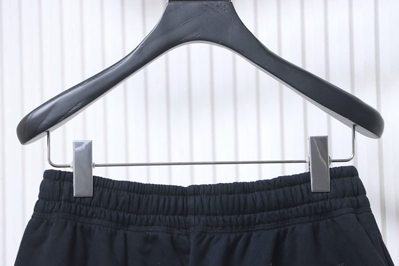 BURBERRY Equestrian Shorts Style 2