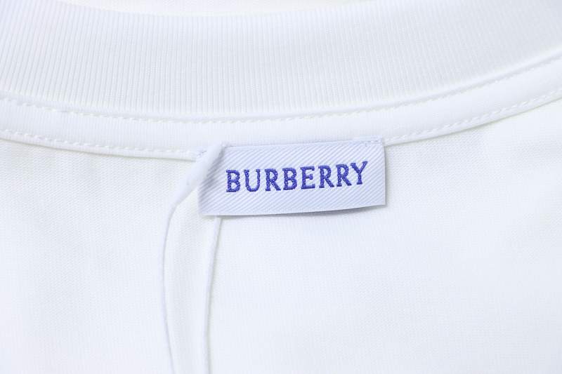 BURBERRY Gothic Embroidery Short Sleeve T-Shirt Style 1