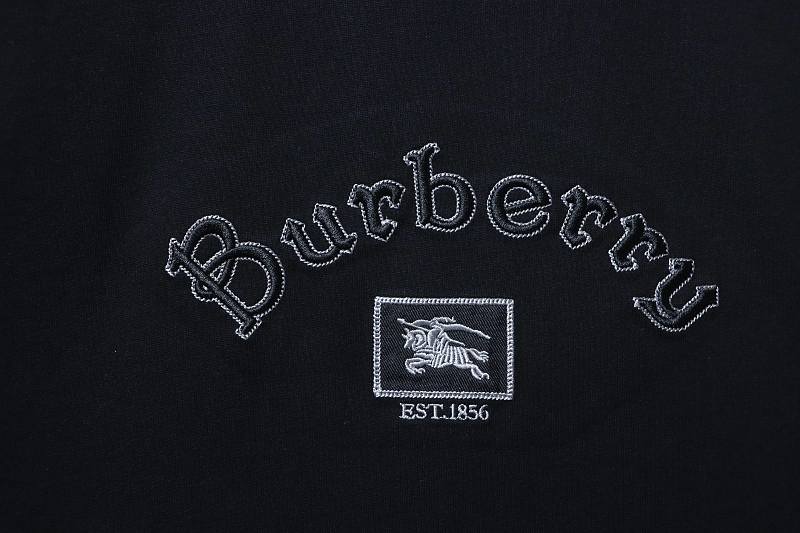 BURBERRY Gothic Embroidery Short Sleeve T-Shirt Style 2