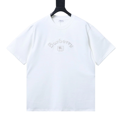 BURBERRY Gothic Embroidery Short Sleeve T-Shirt Style 3 01