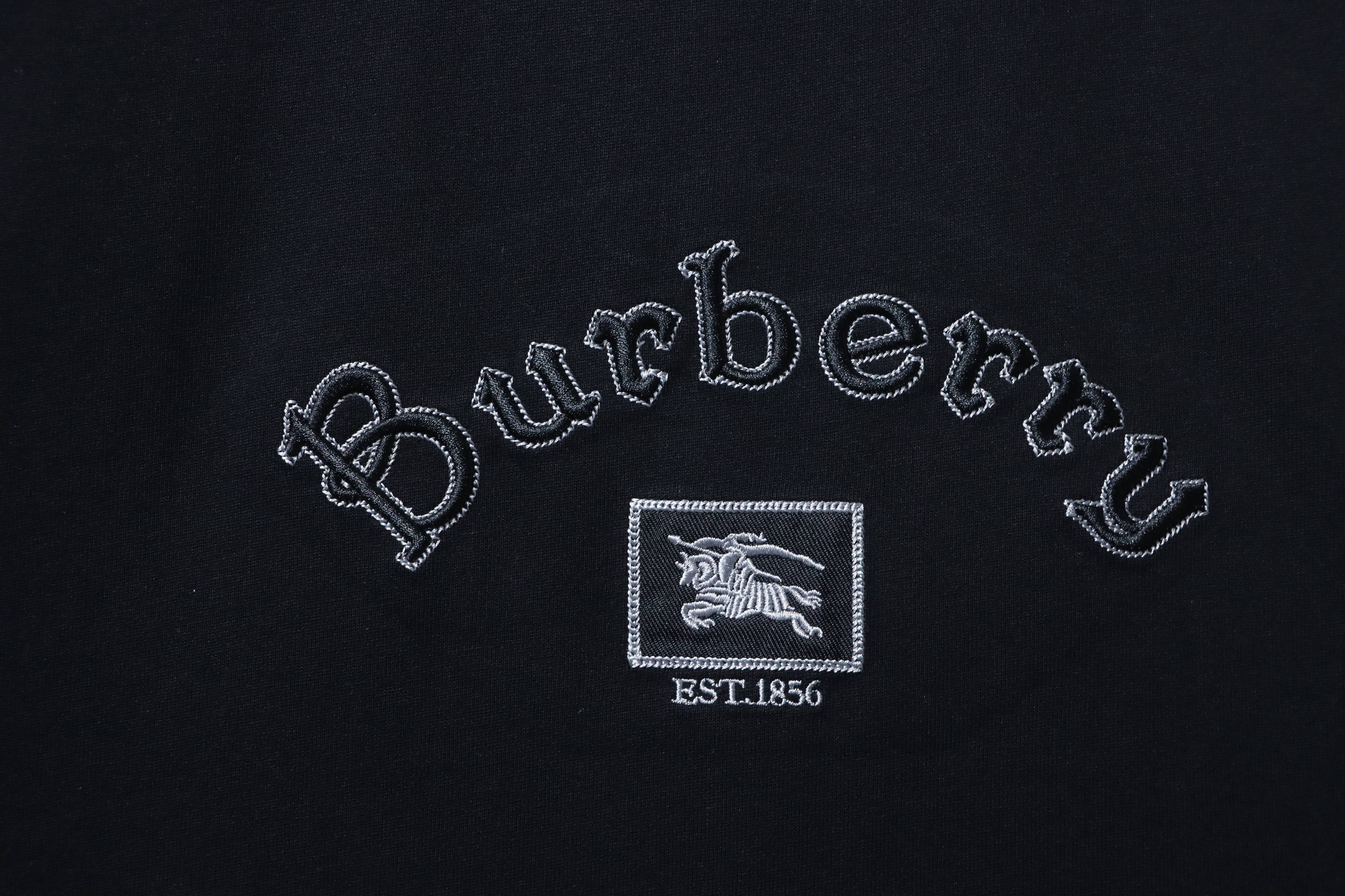 BURBERRY Gothic Embroidery Short Sleeve T-Shirt Style 4
