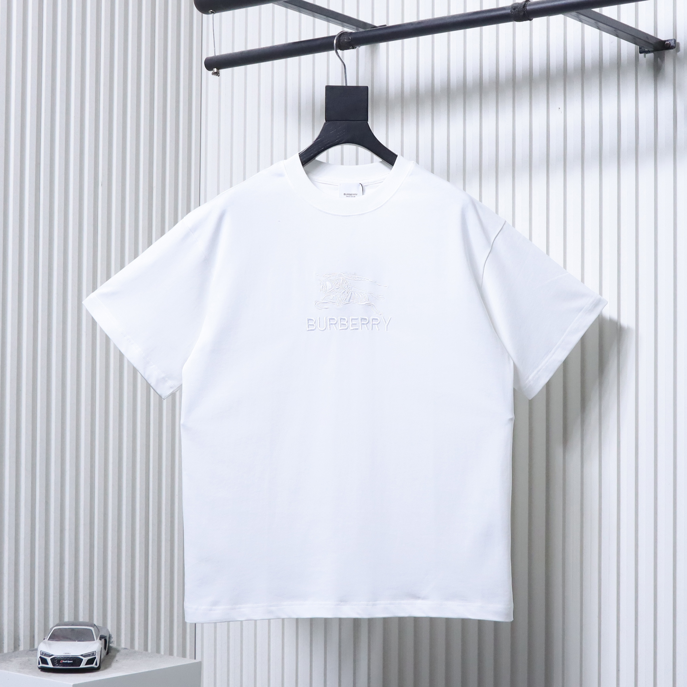 BURBERRY Knight Equestrian Letter Embroidery Short Sleeve T-Shirt Style 1
