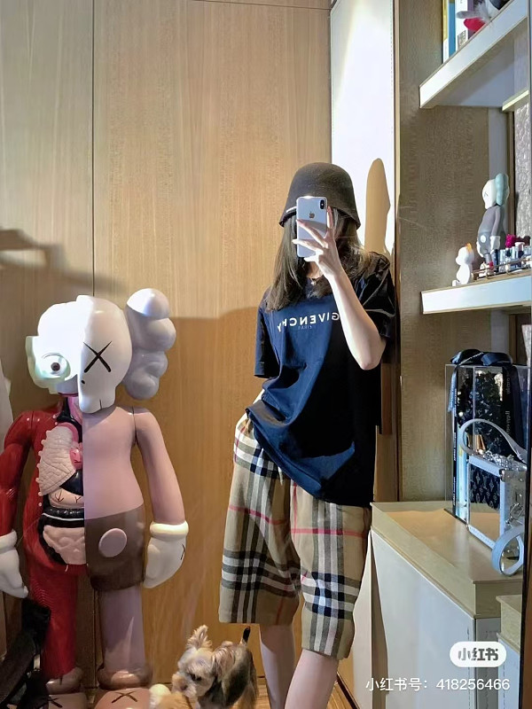 BURBERRY Knit Check Shorts Style 1