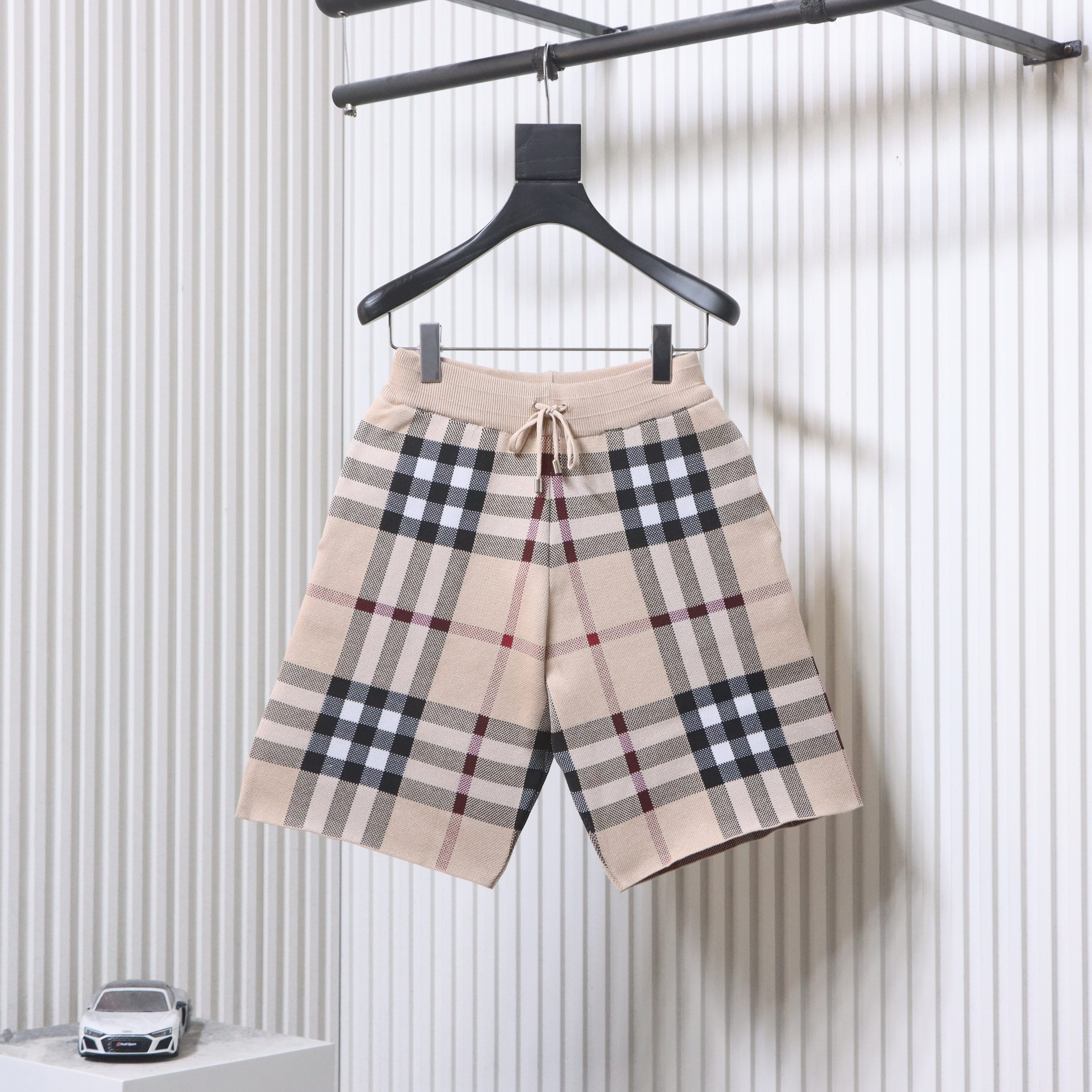 BURBERRY Knit Check Shorts Style 1