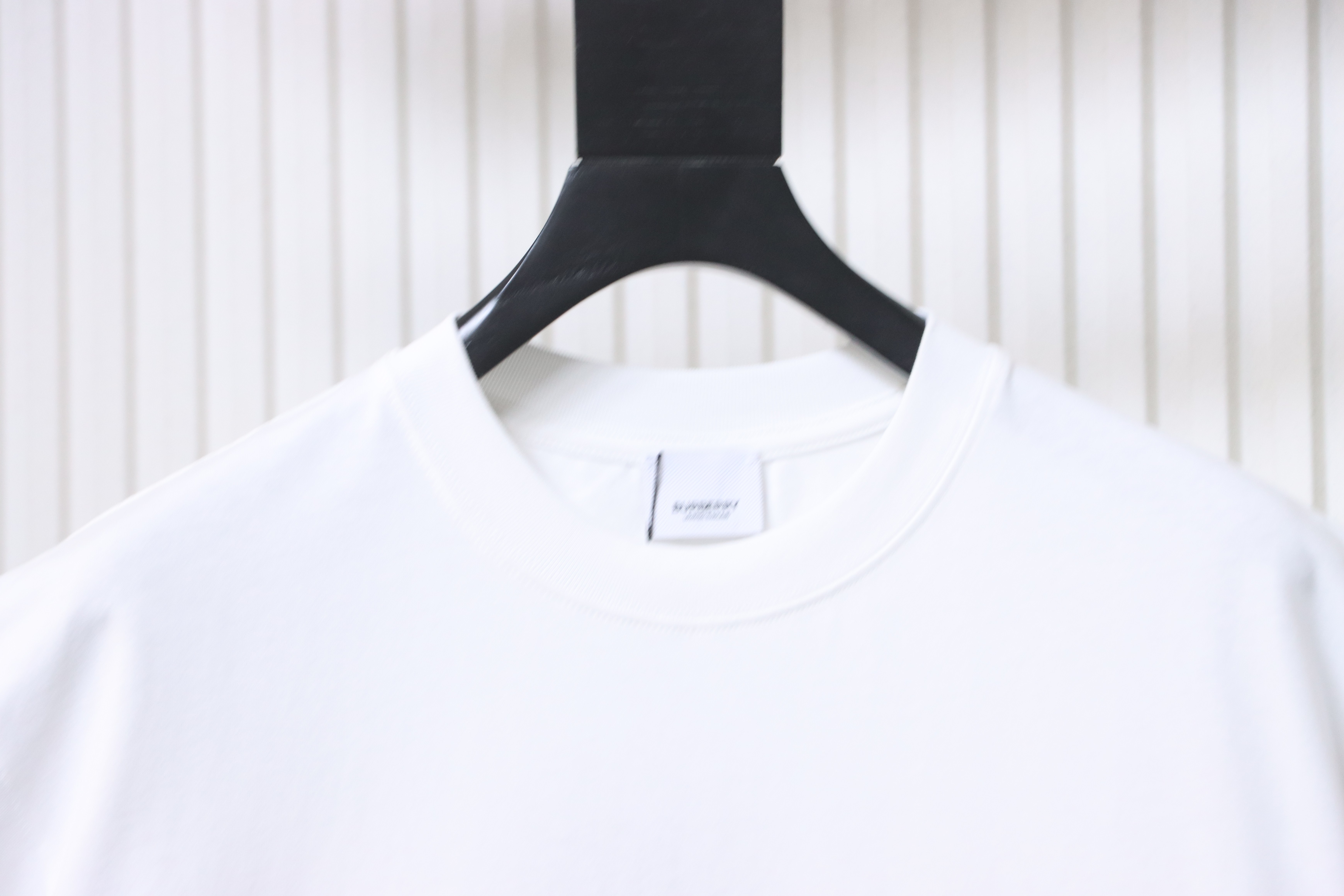 BURBERRY Letter Short Sleeve T-Shirt Style 2