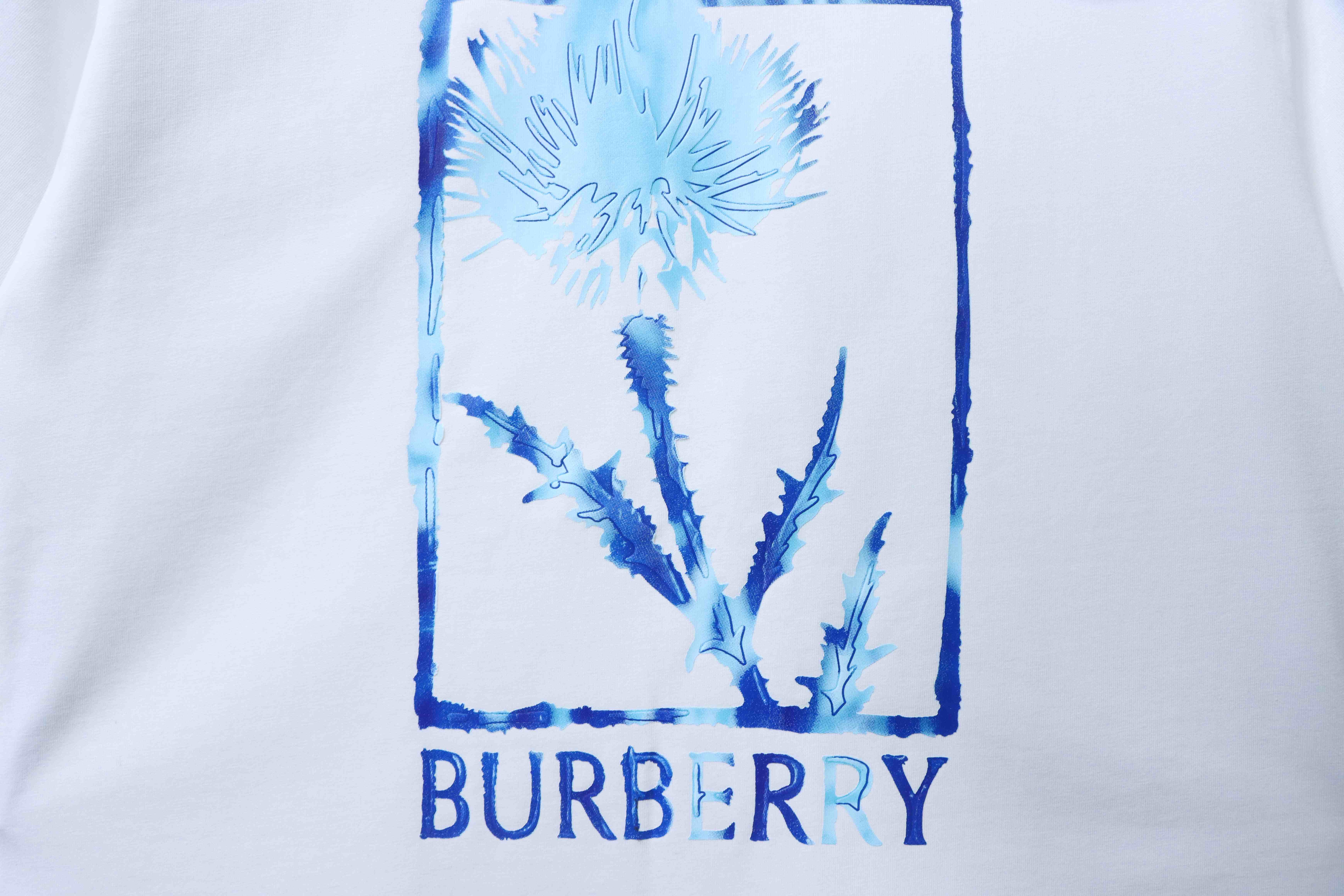 BURBERRY Print Cotton Short Sleeve T-Shirt Style 1