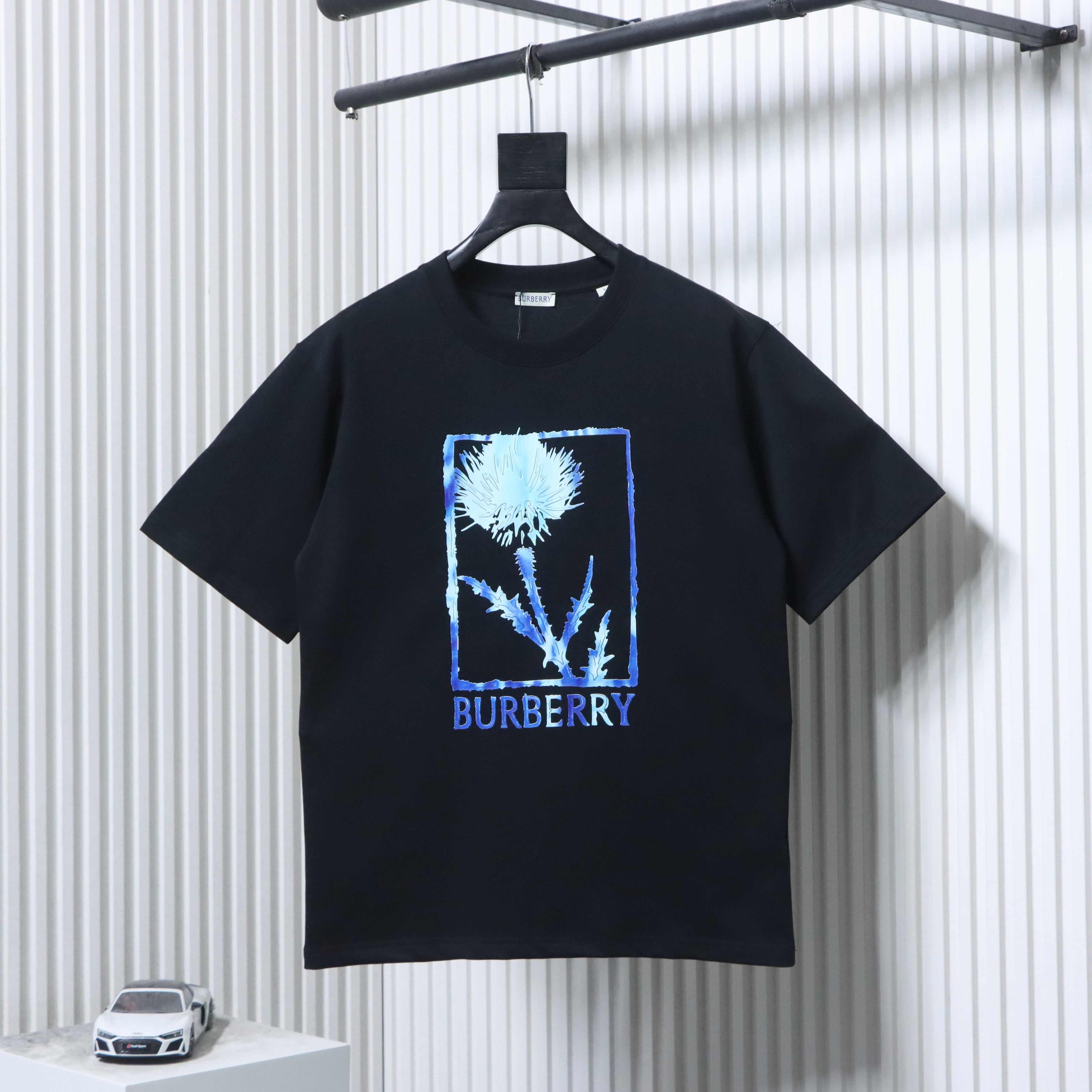 BURBERRY Print Cotton Short Sleeve T-Shirt Style 2