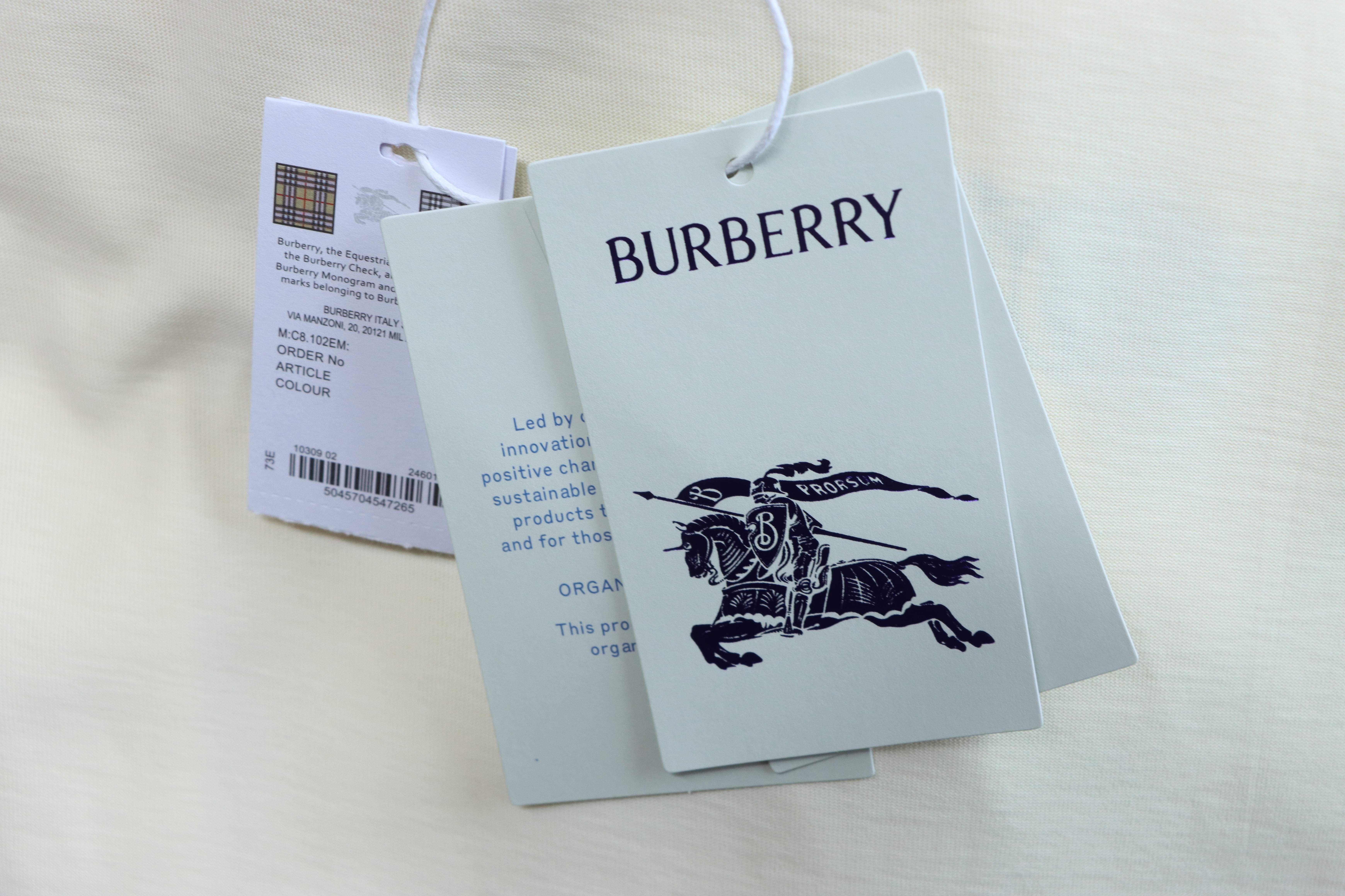 BURBERRY Print Logo Short Sleeve T-Shirt Style 1