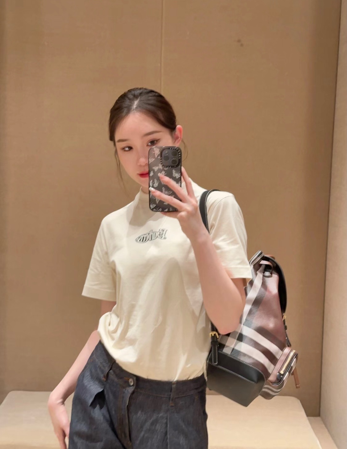 BURBERRY Print Logo Short Sleeve T-Shirt Style 1