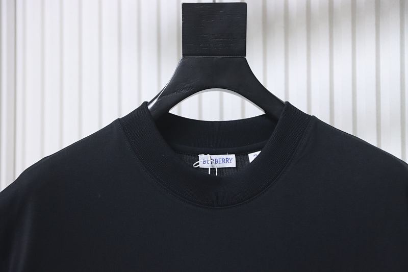 BURBERRY Print Logo Short Sleeve T-Shirt Style 2