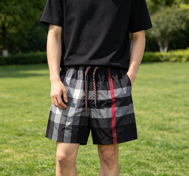 BURBERRY Short Sleeve T-Shirt